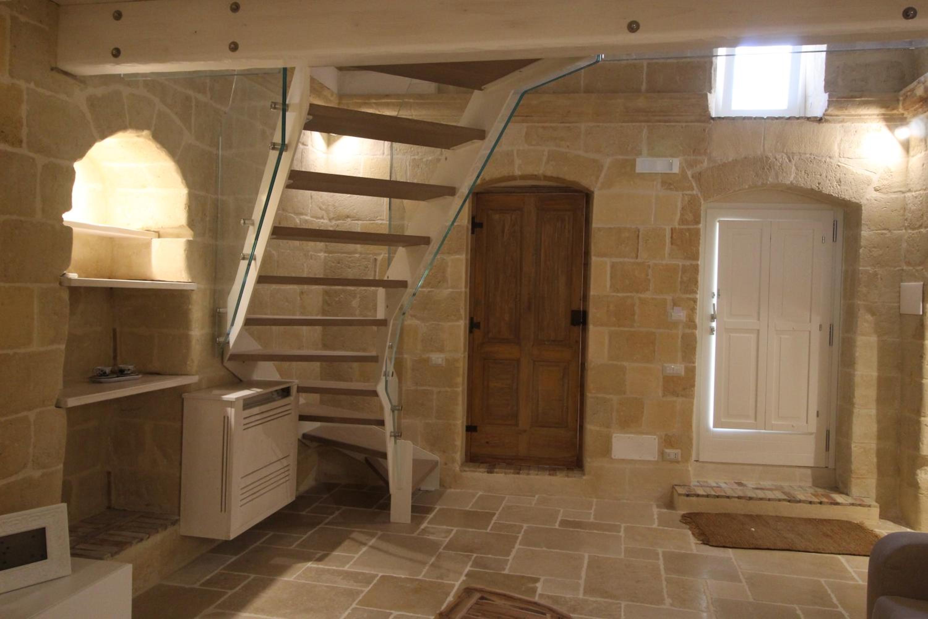 One-Bedroom House - Photo 7