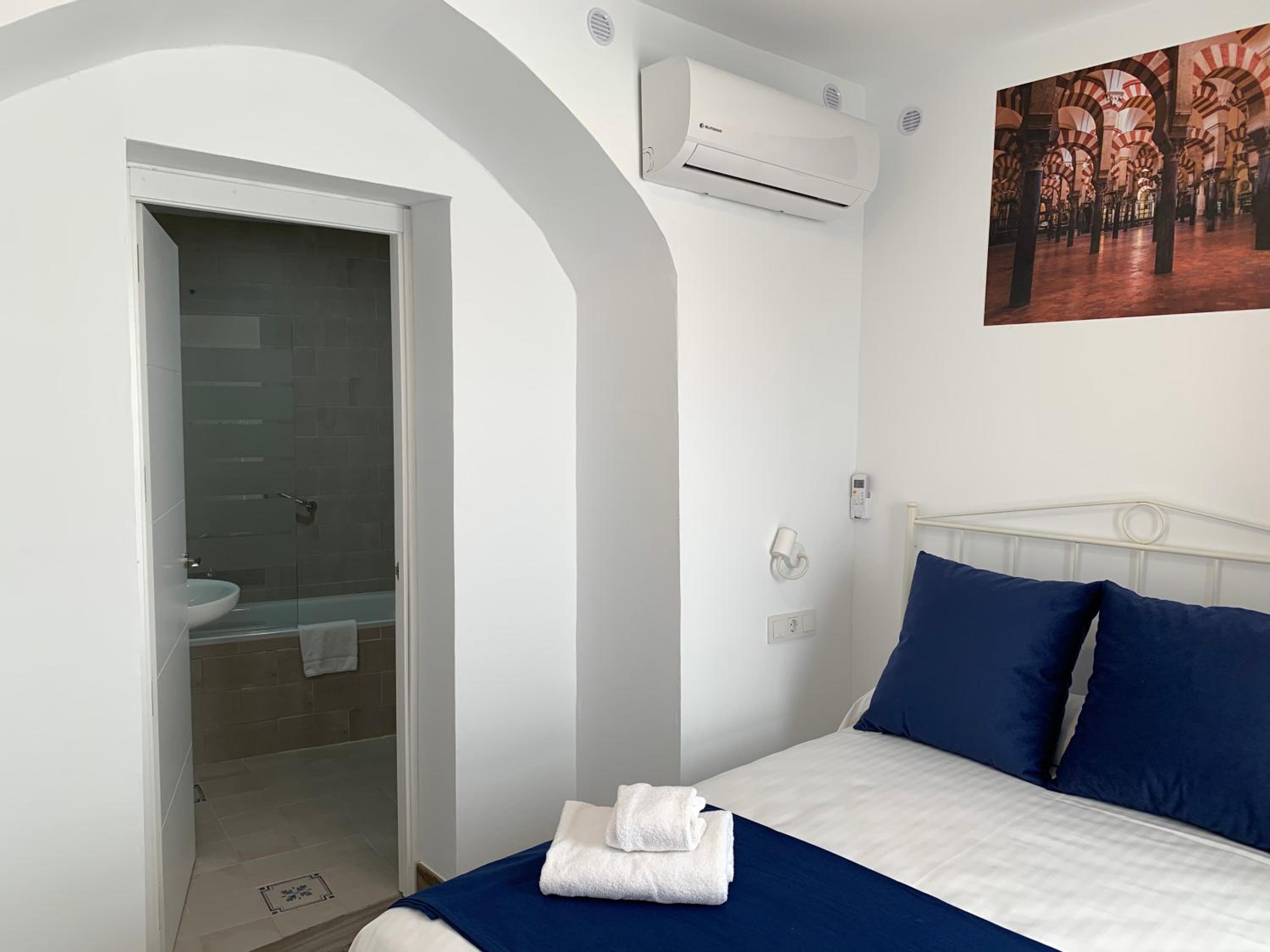 Habitación familiar con baño privado