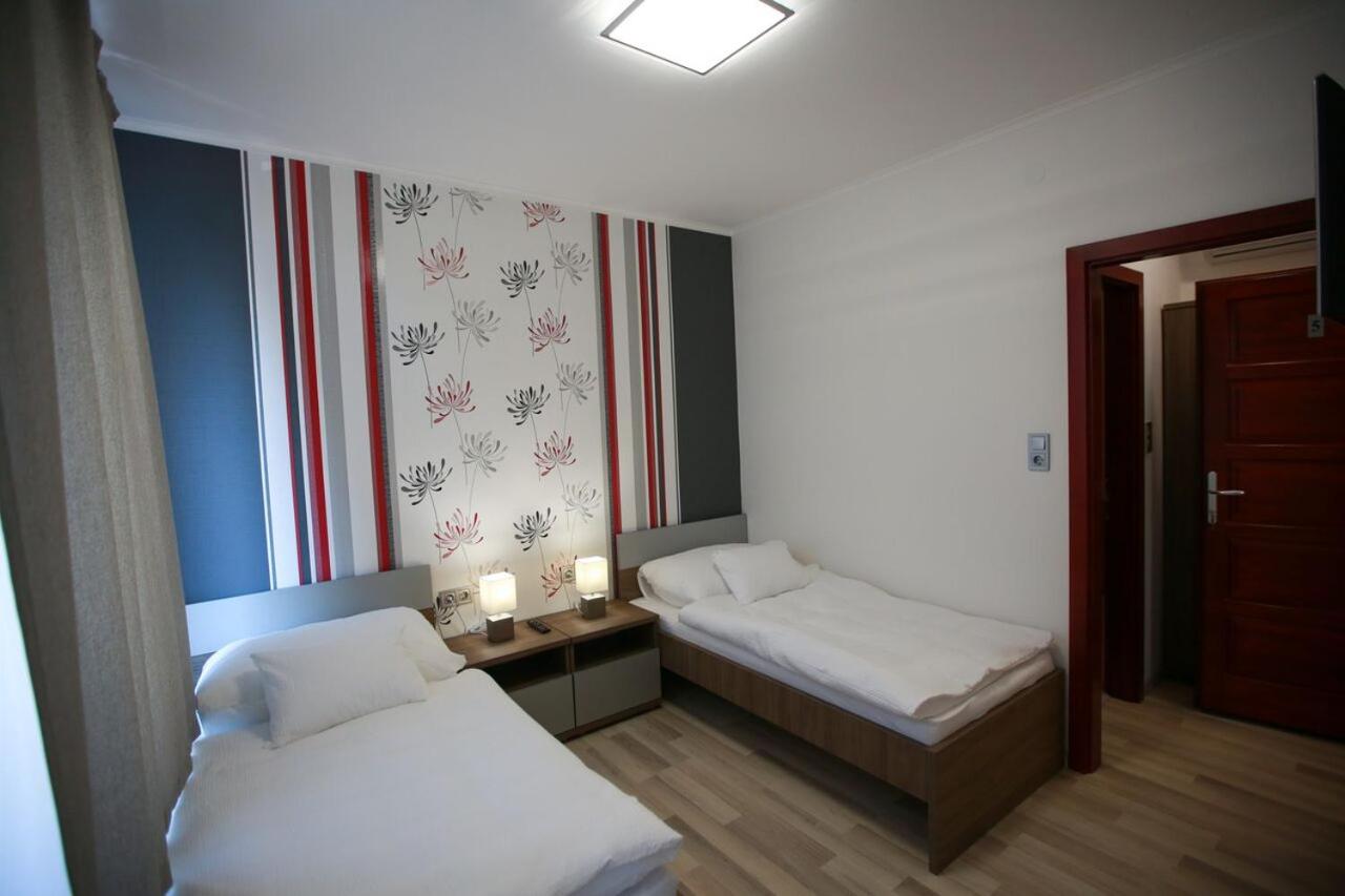 Standard Room photo 1