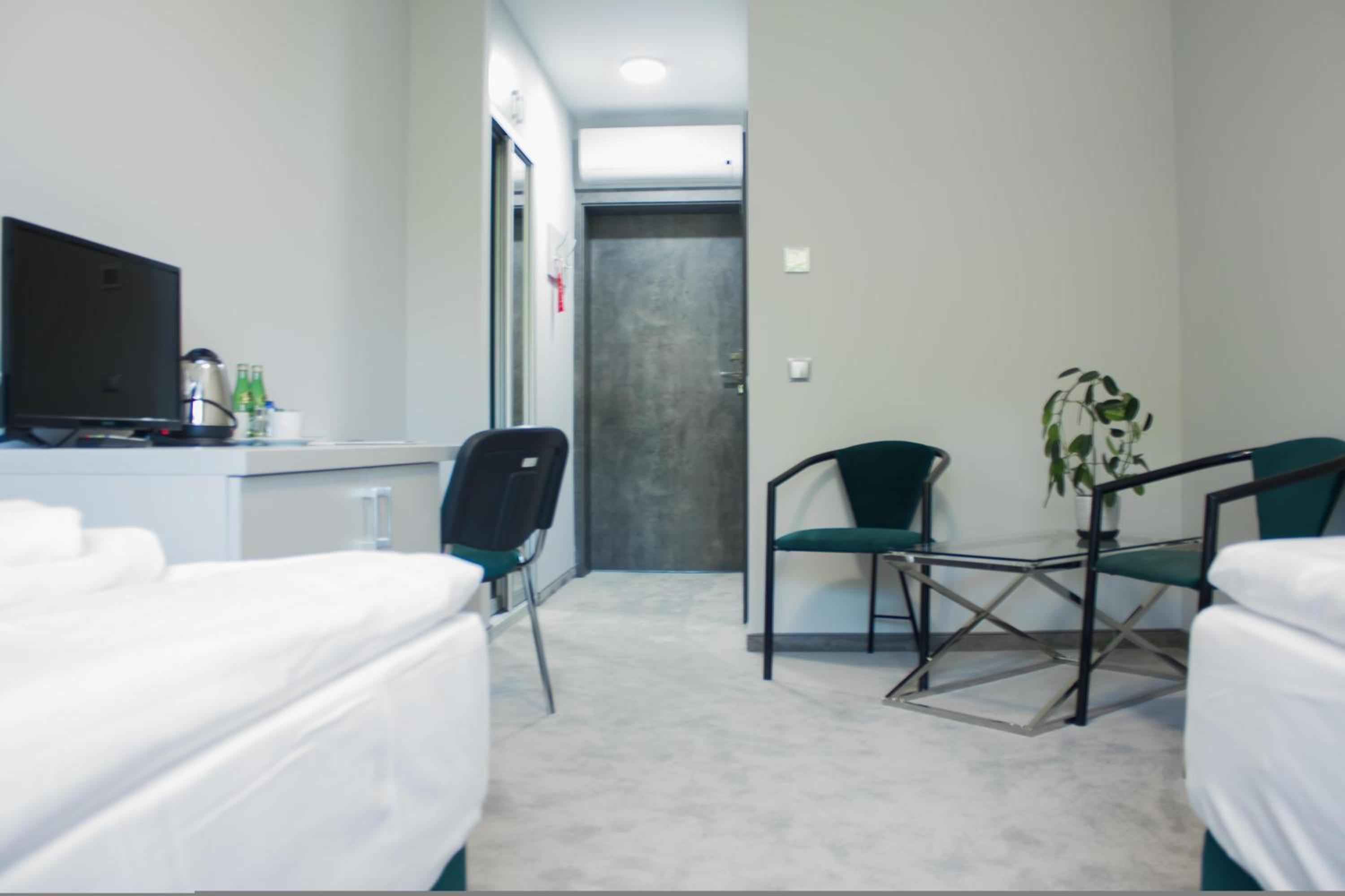 Superior Twin Room - Photo 3