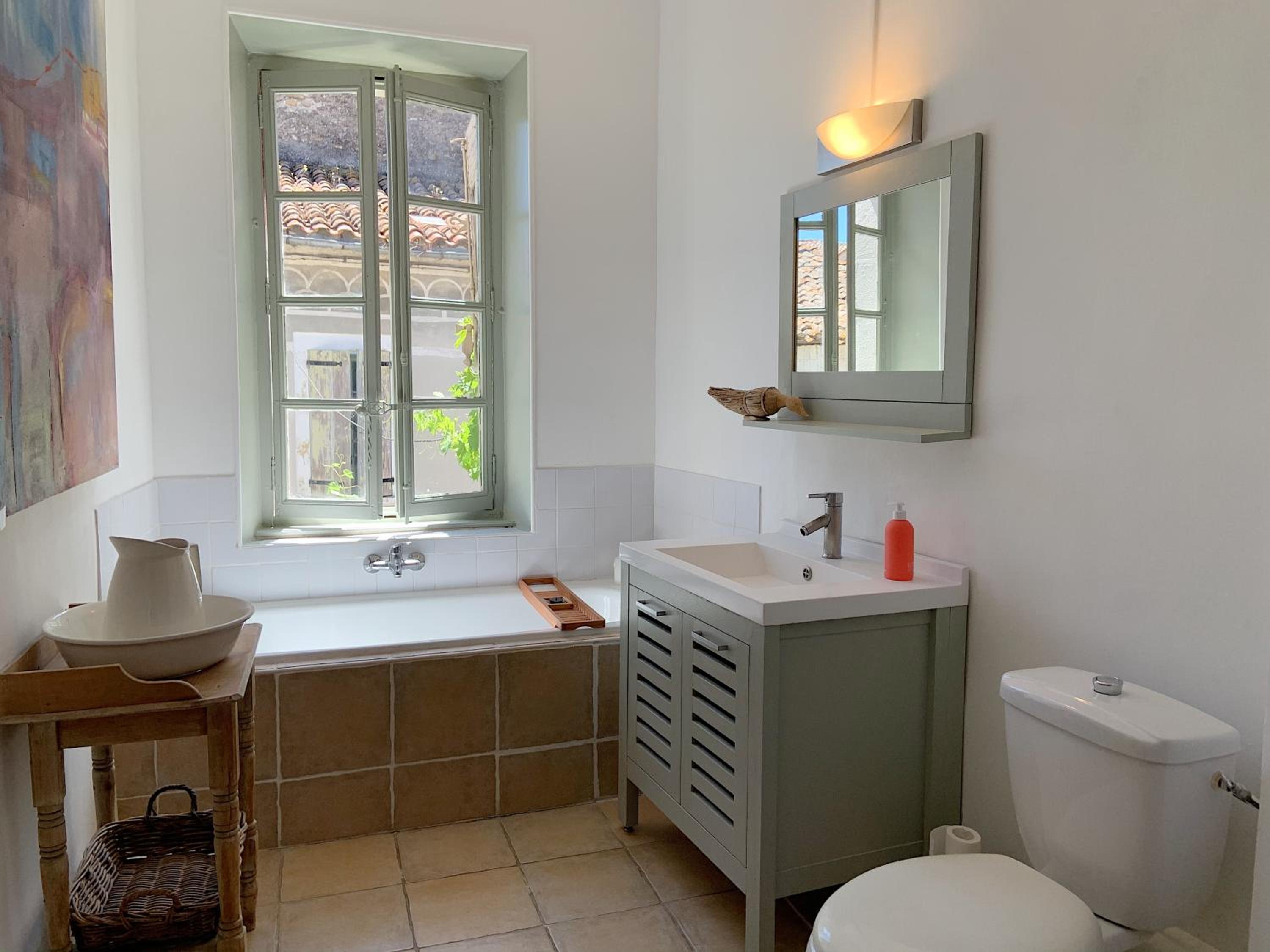 Double Room - Photo 7
