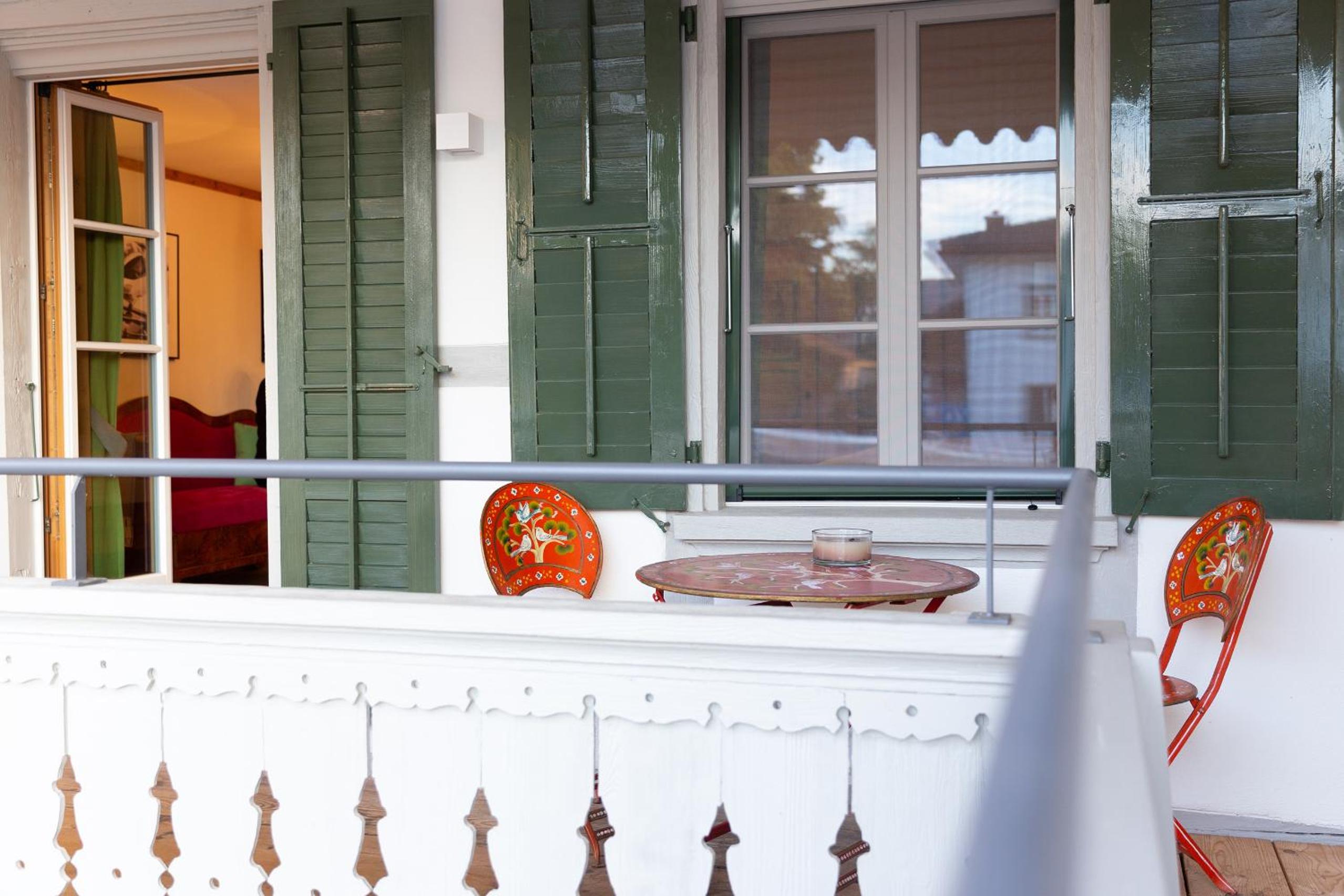 Studio with Balcony - Photo 5
