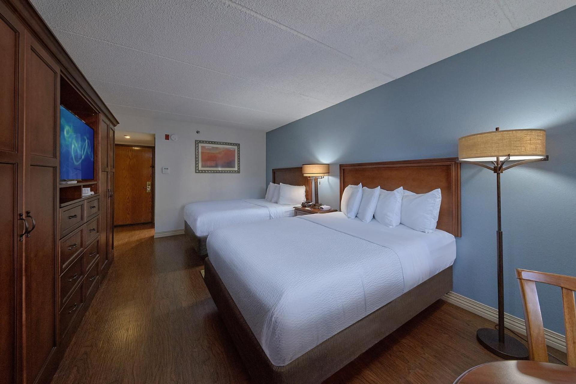 Double Queen Room - Photo 6