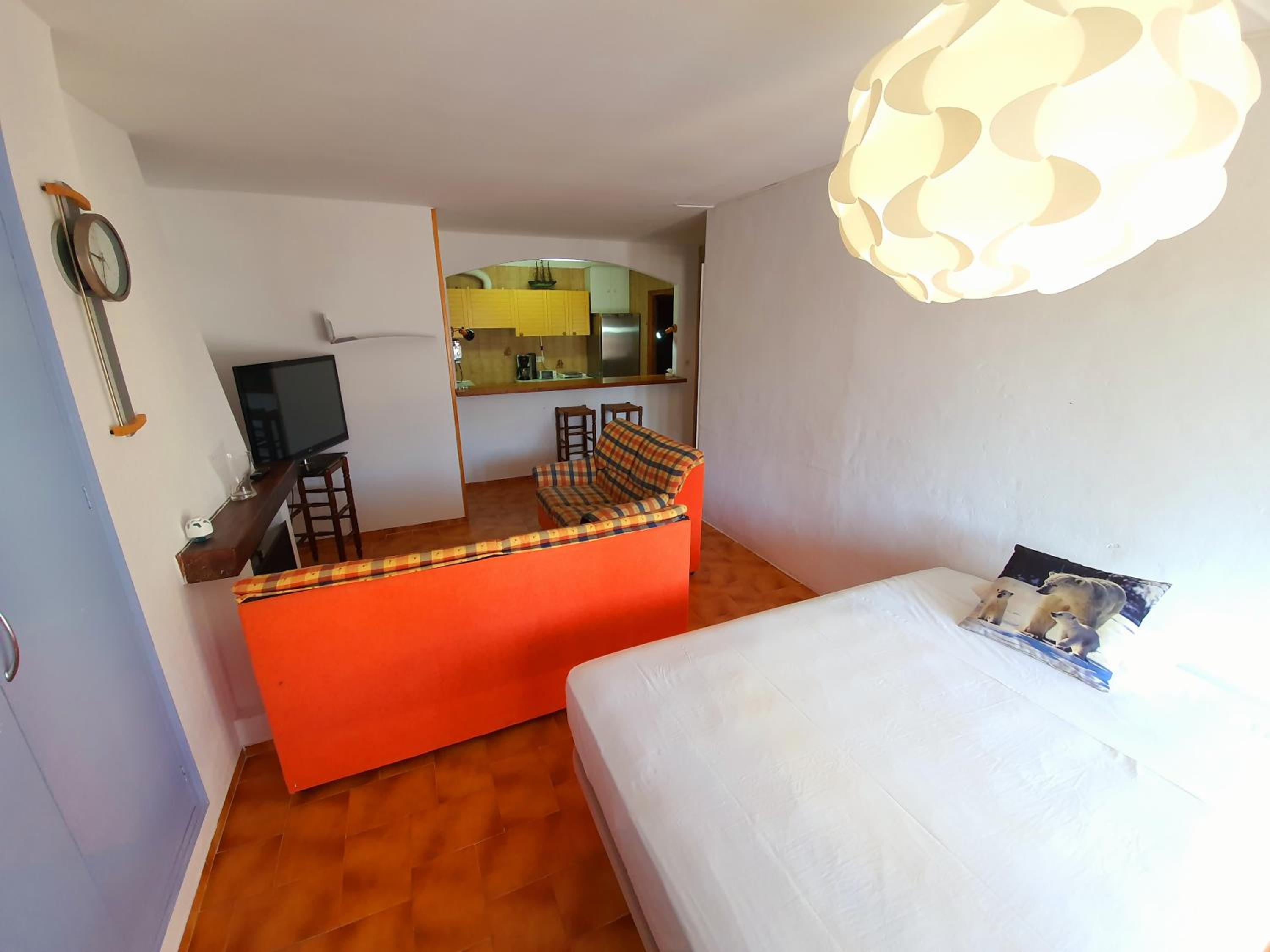 Apartment photo 2