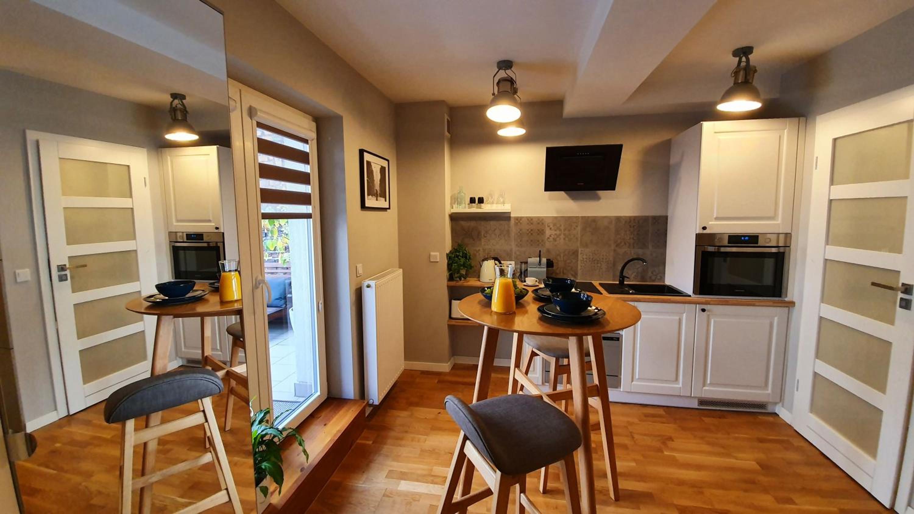Apartment with Terrace photo 3