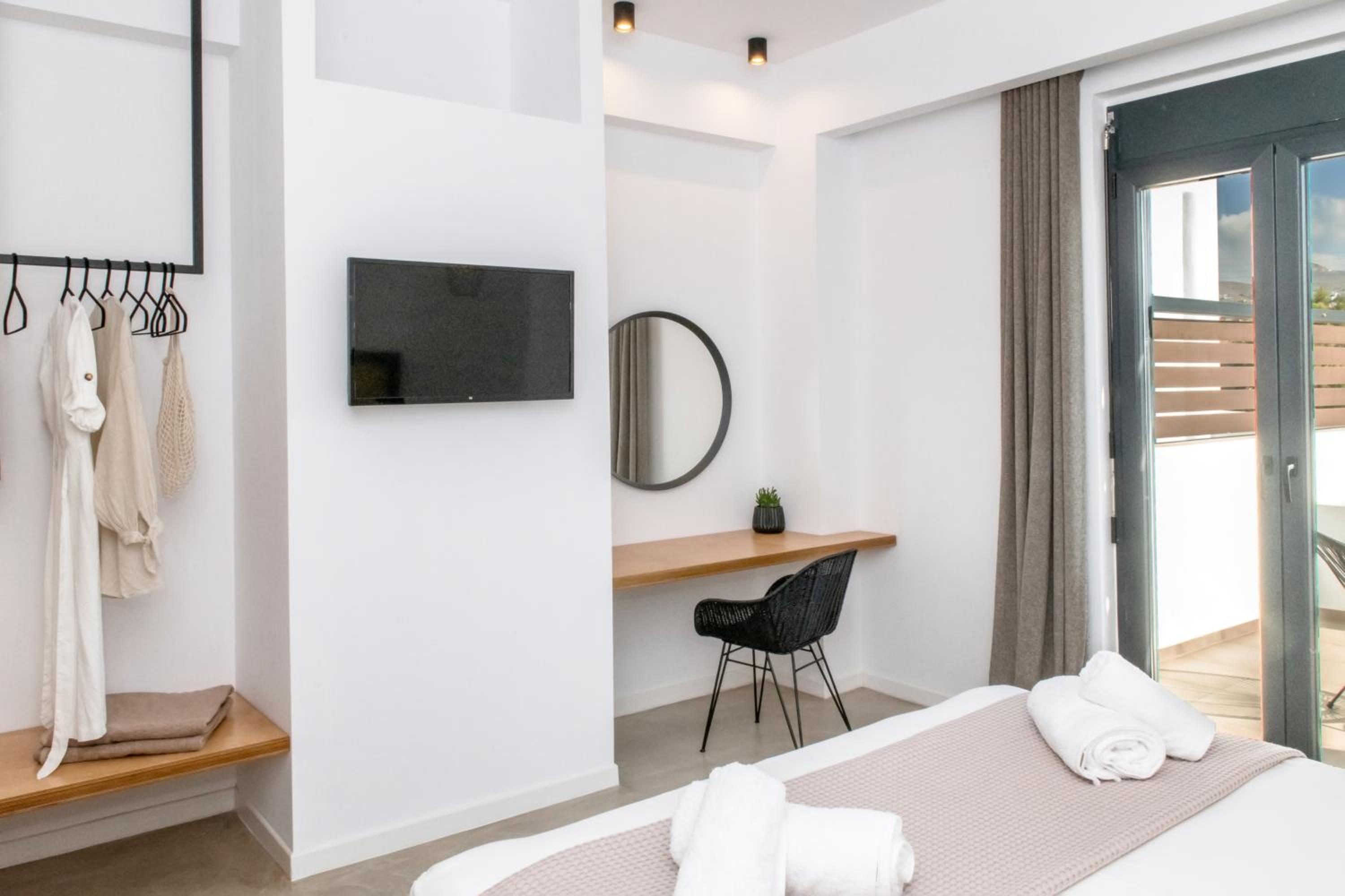Triple Room with Sea View