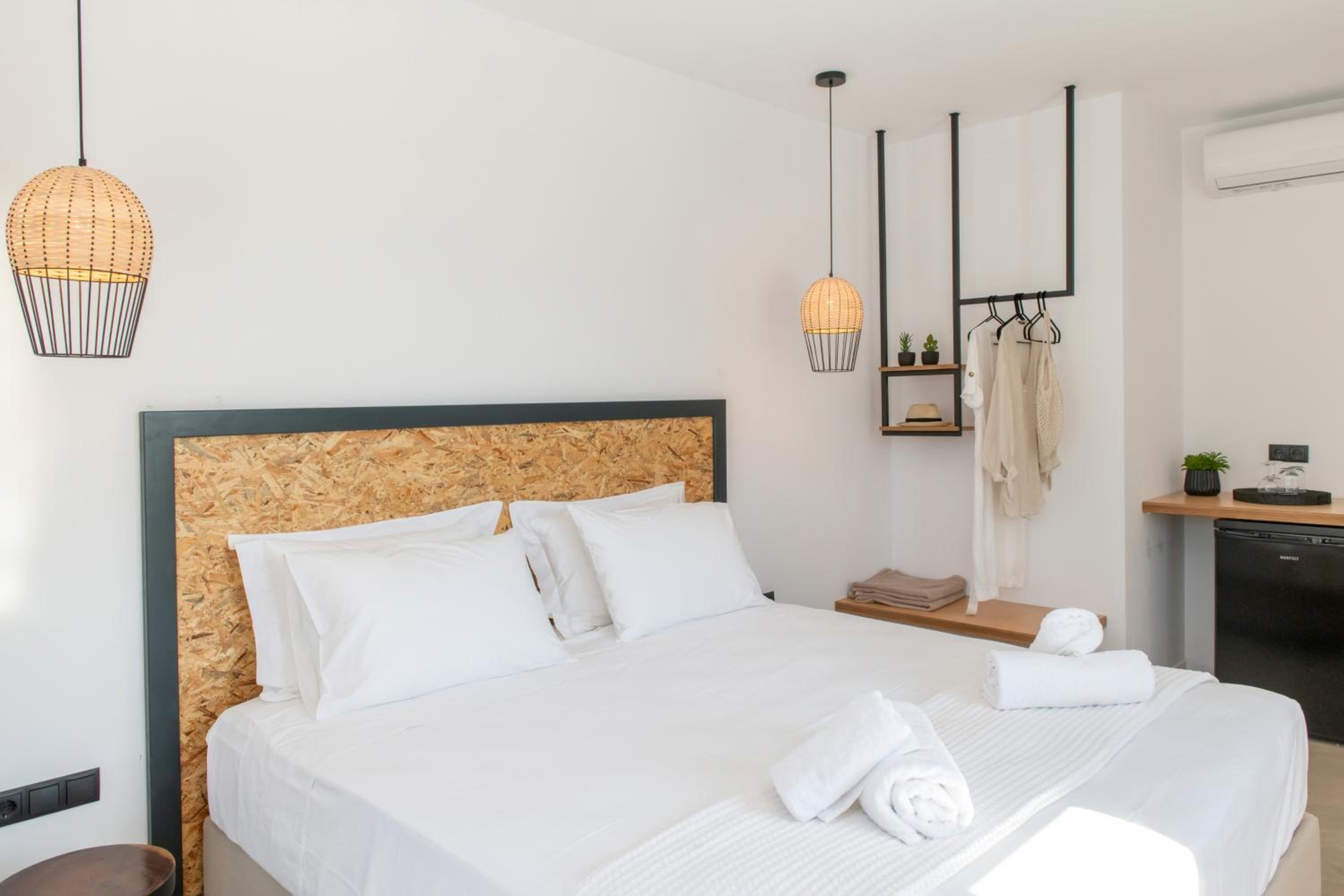 Double Room with Balcony and Sea View