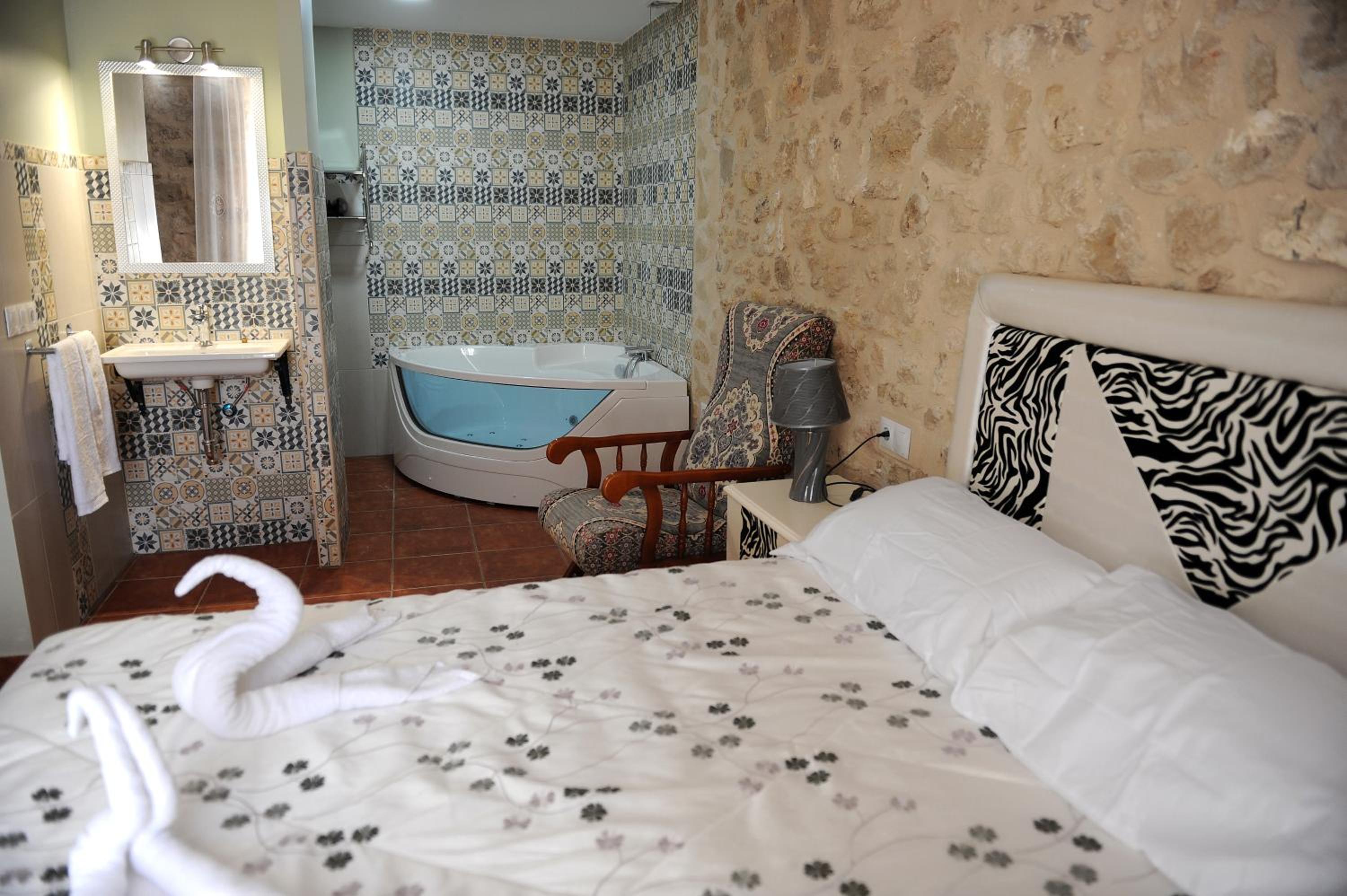 Suite con Bañera de Hidromasaje