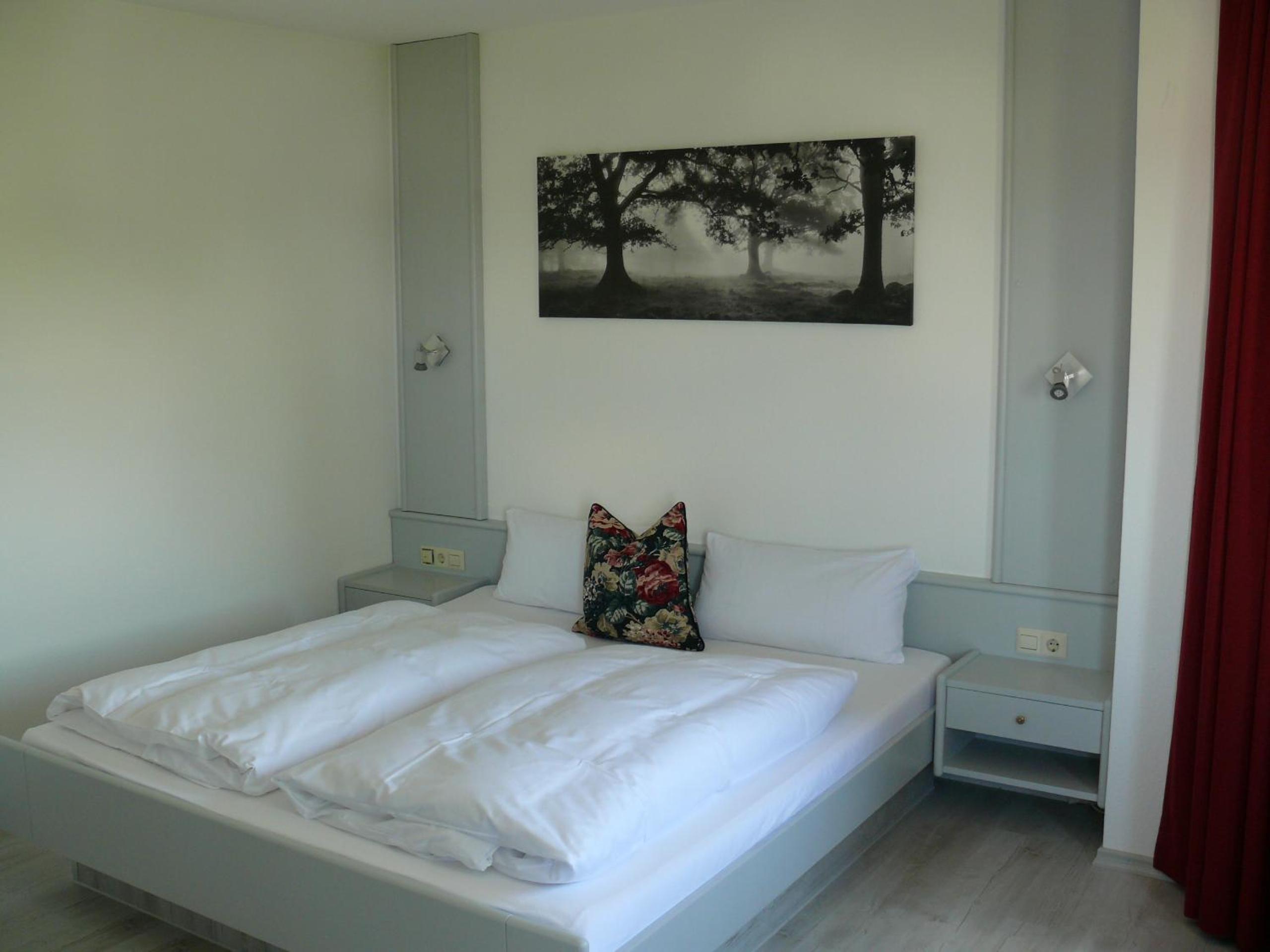 Double Room with Private Bathroom photo 2