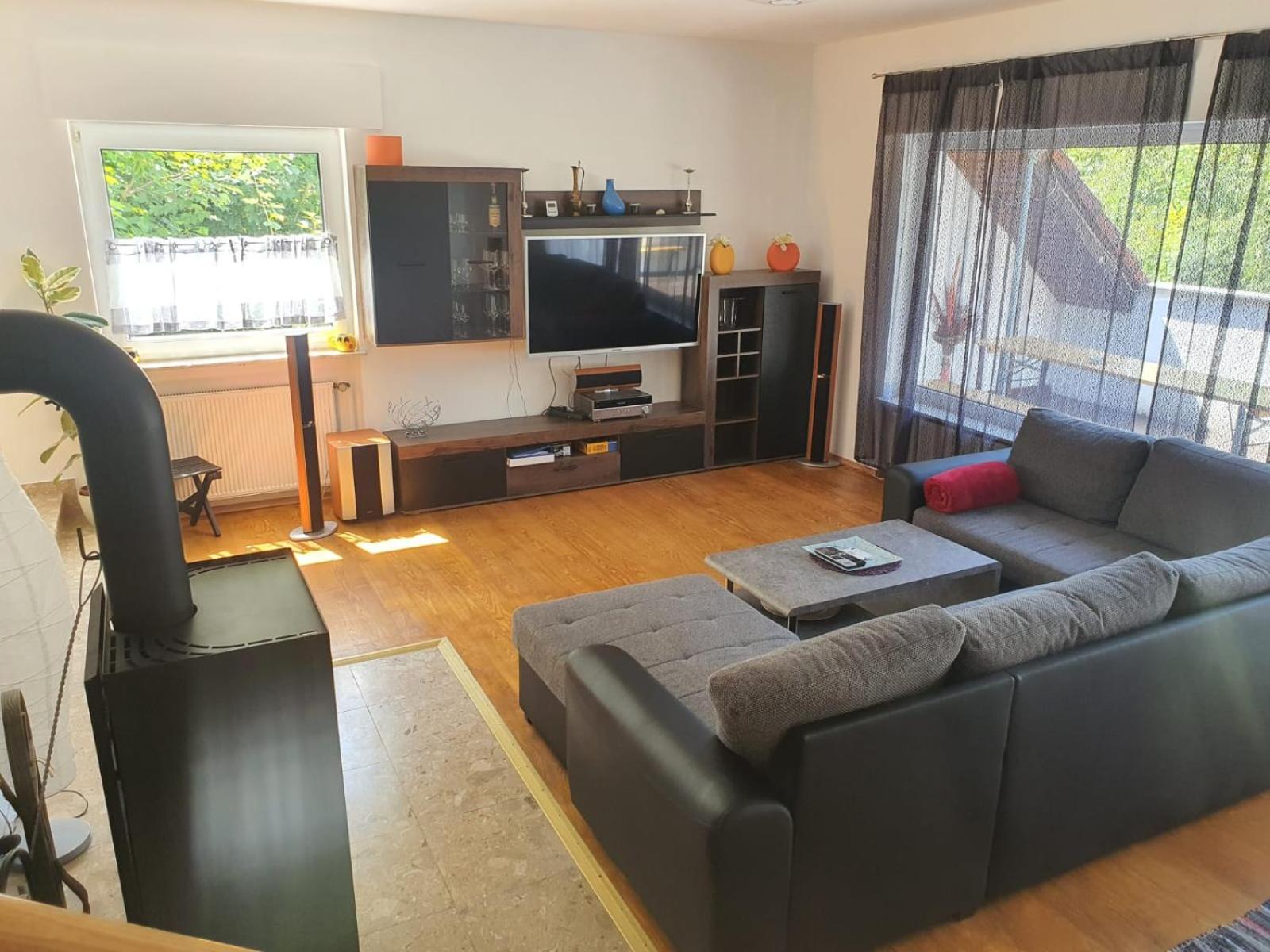 Apartment - Split Level - Photo 15