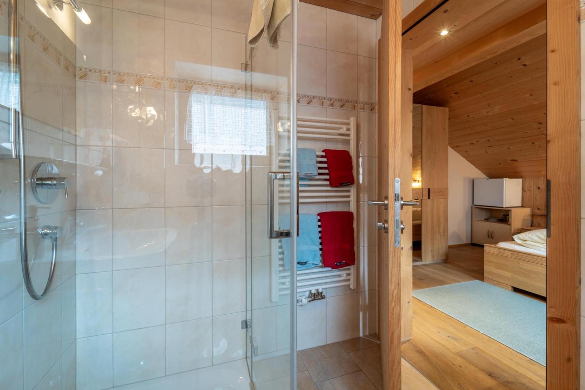 Double Room with Private Bathroom photo 3