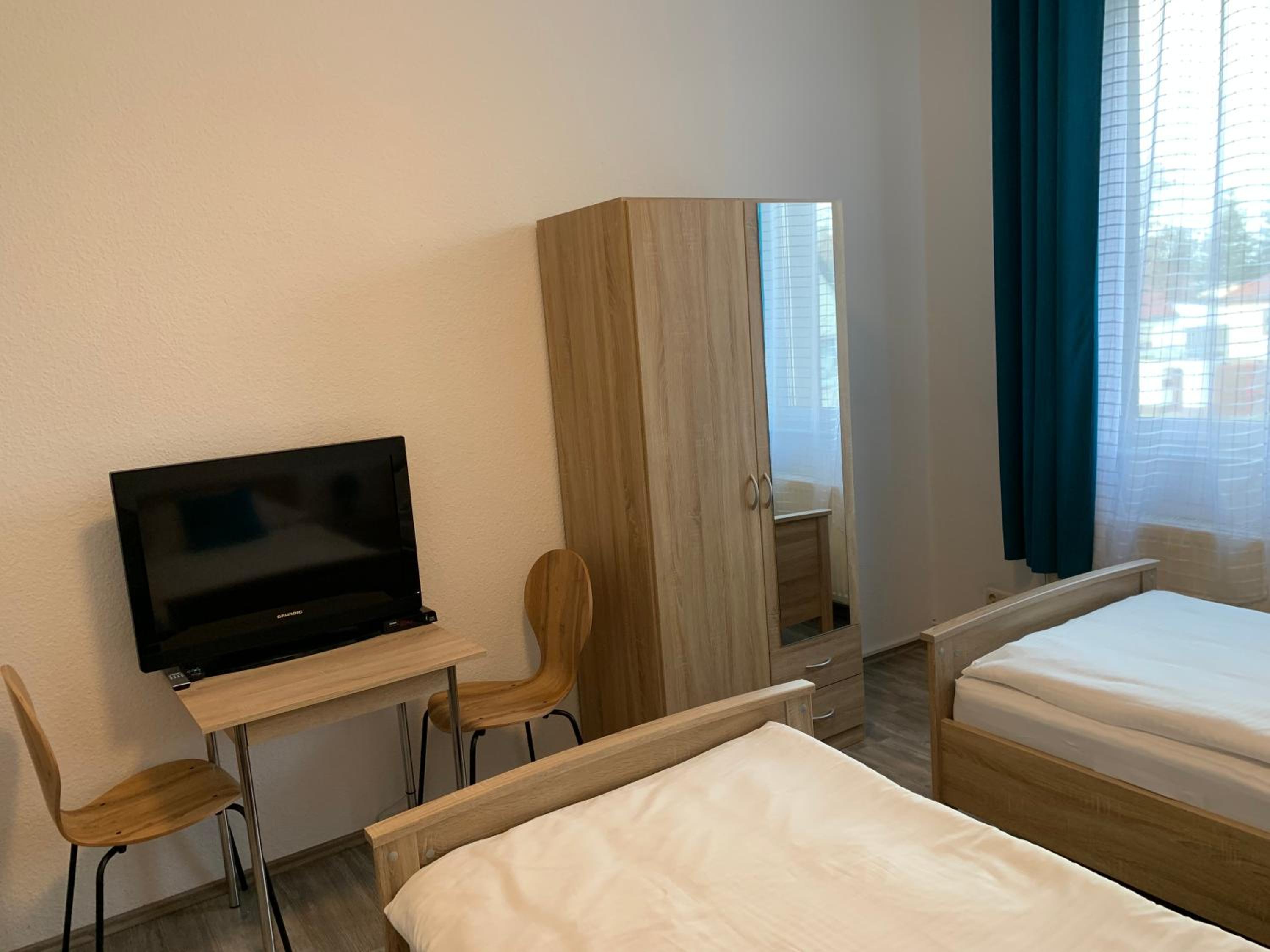 Two-Bedroom Apartment - Photo 16