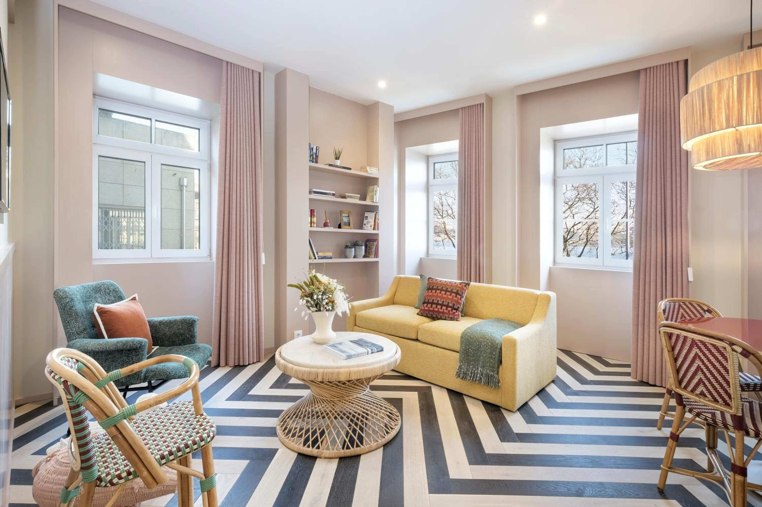 Deluxe Apartment thumbnail 5