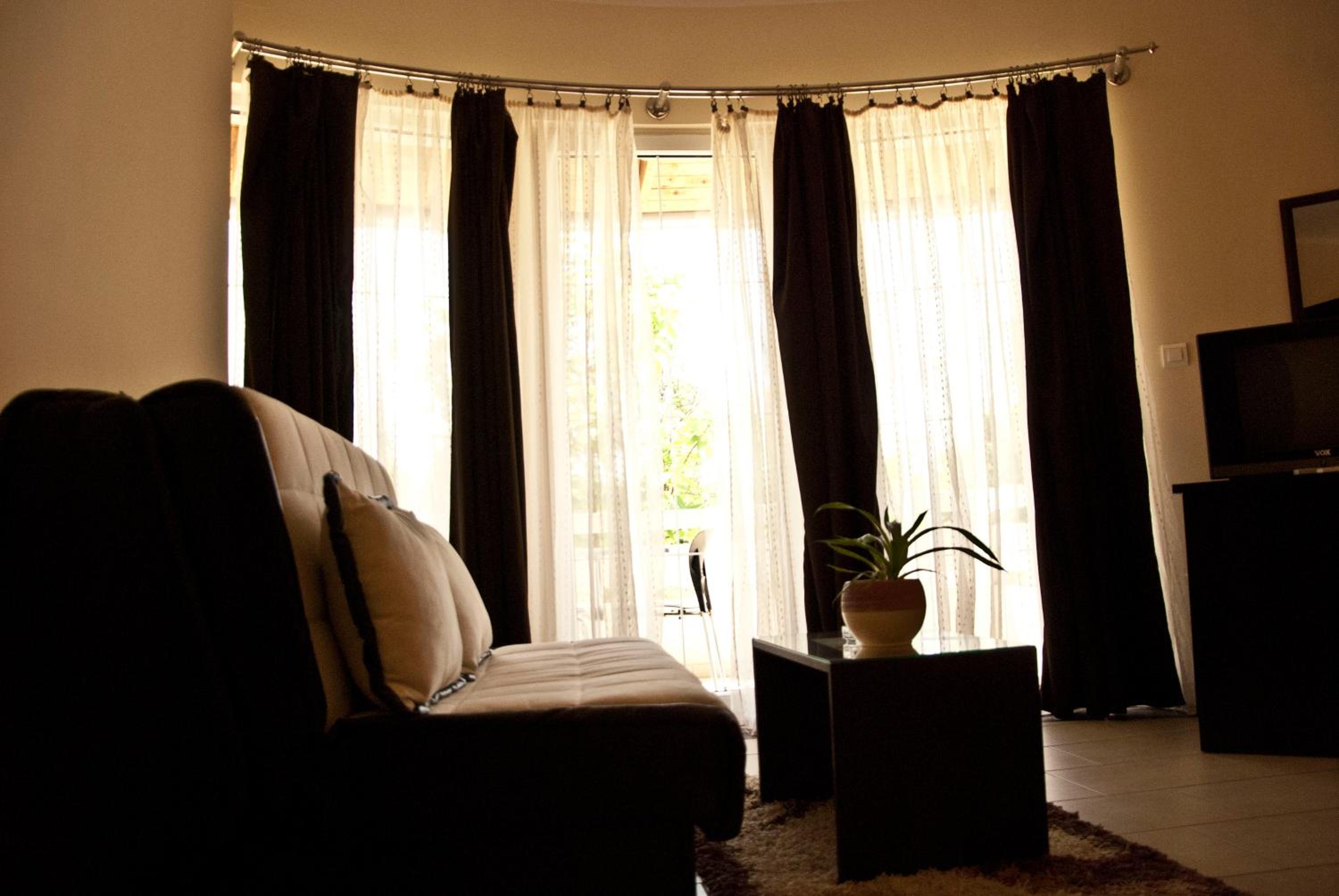 Double Room - Photo 2