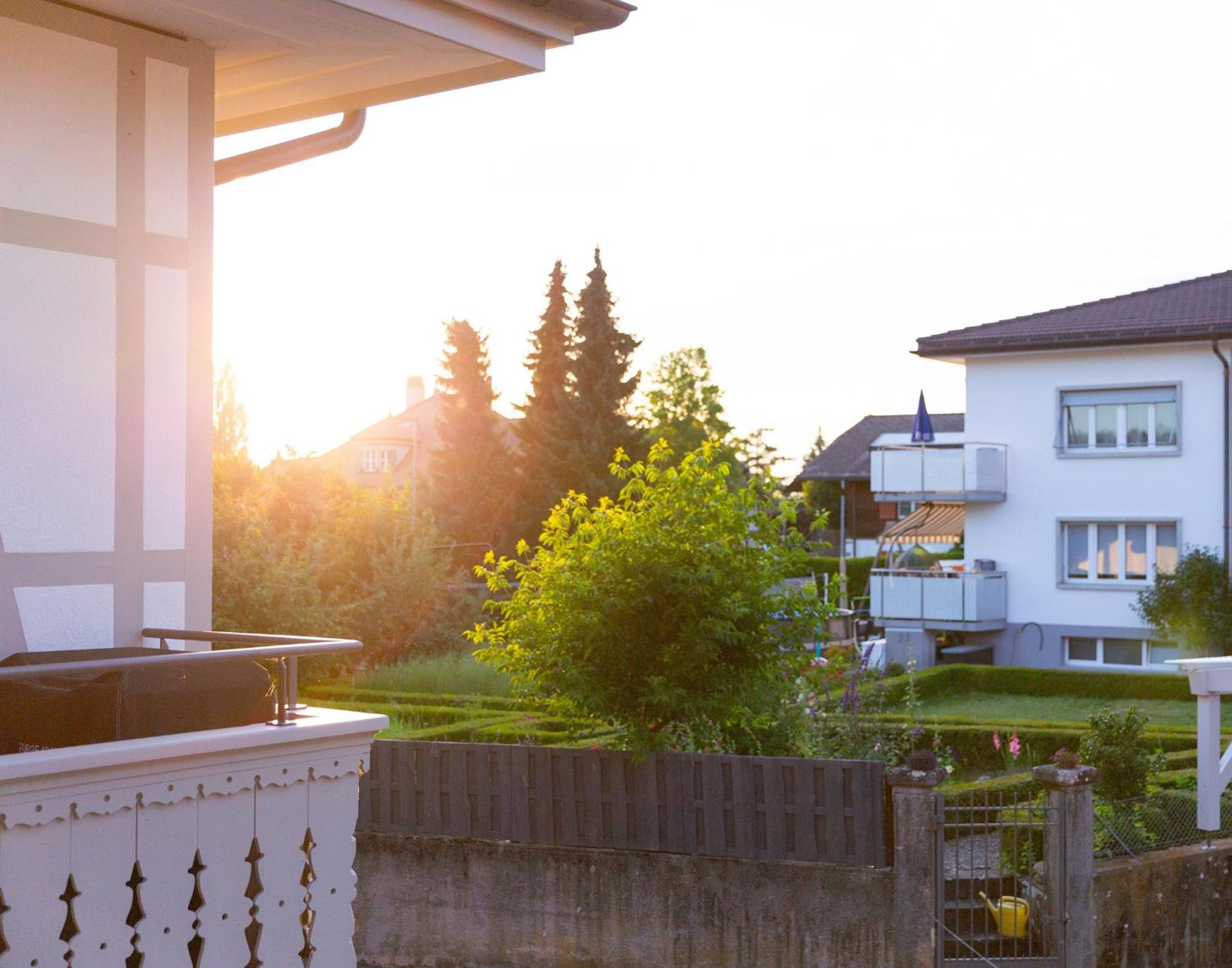 Studio with Balcony - Photo 6