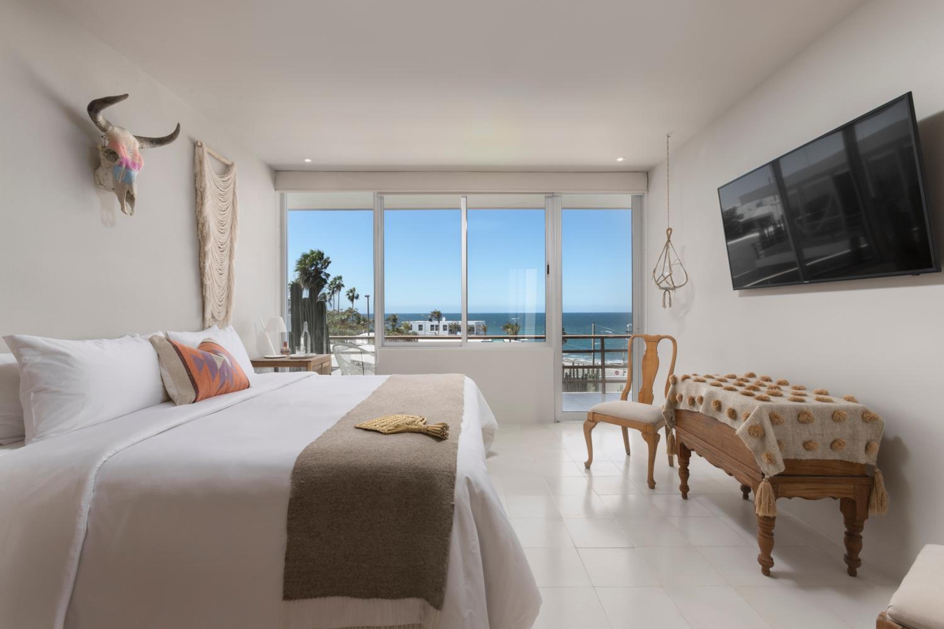 Deluxe Double Room with Sea View photo 3