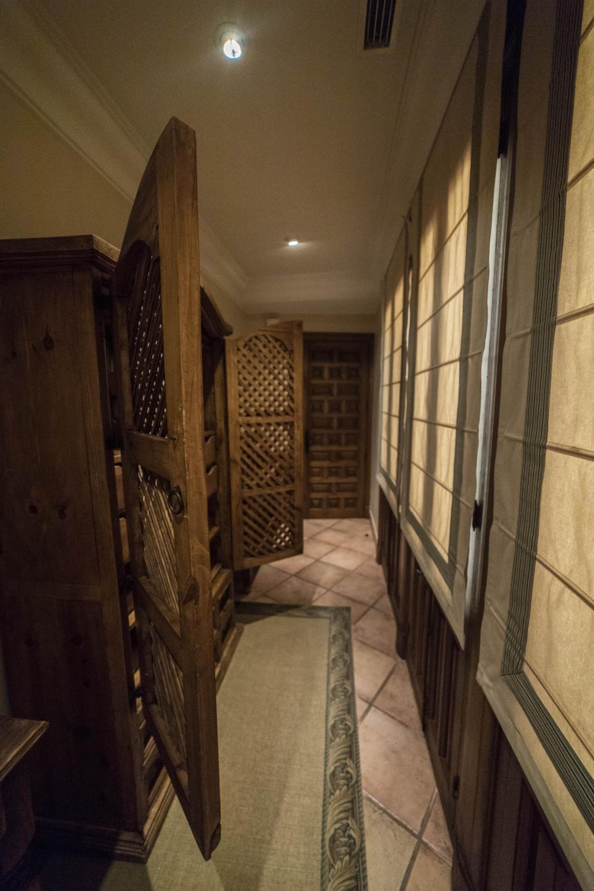Three-Bedroom Apartment - Photo 26