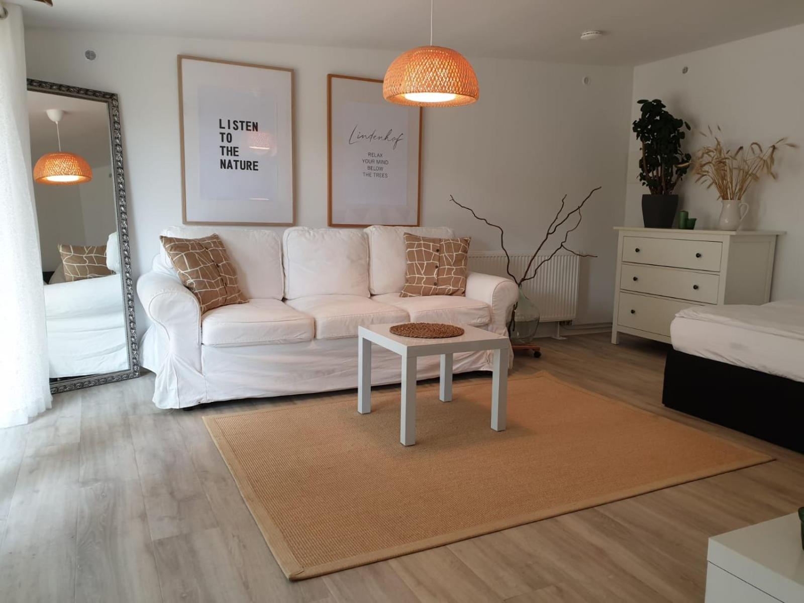 One-Bedroom House photo 1