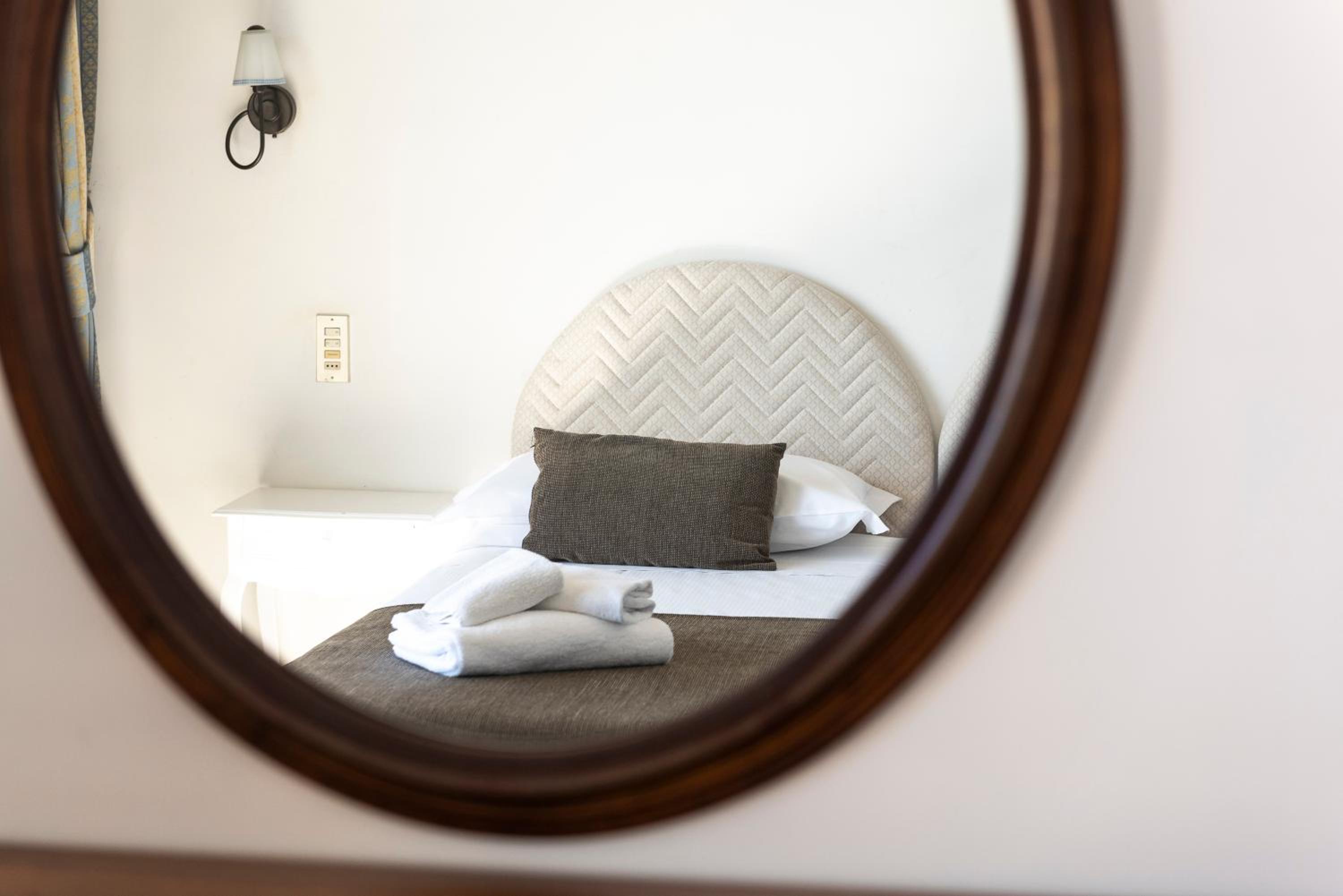 Superior Double Room with Sea View - Photo 1