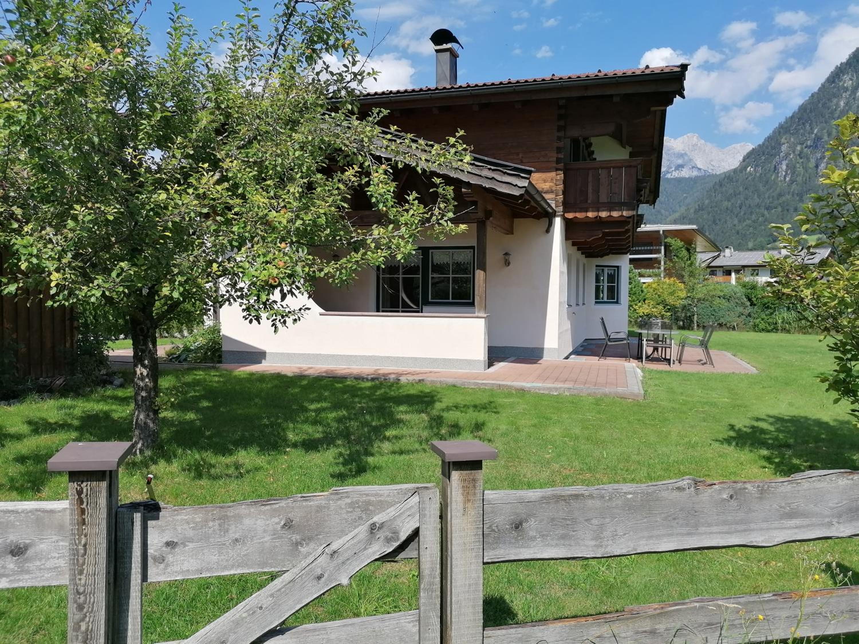 Four-Bedroom House photo 2