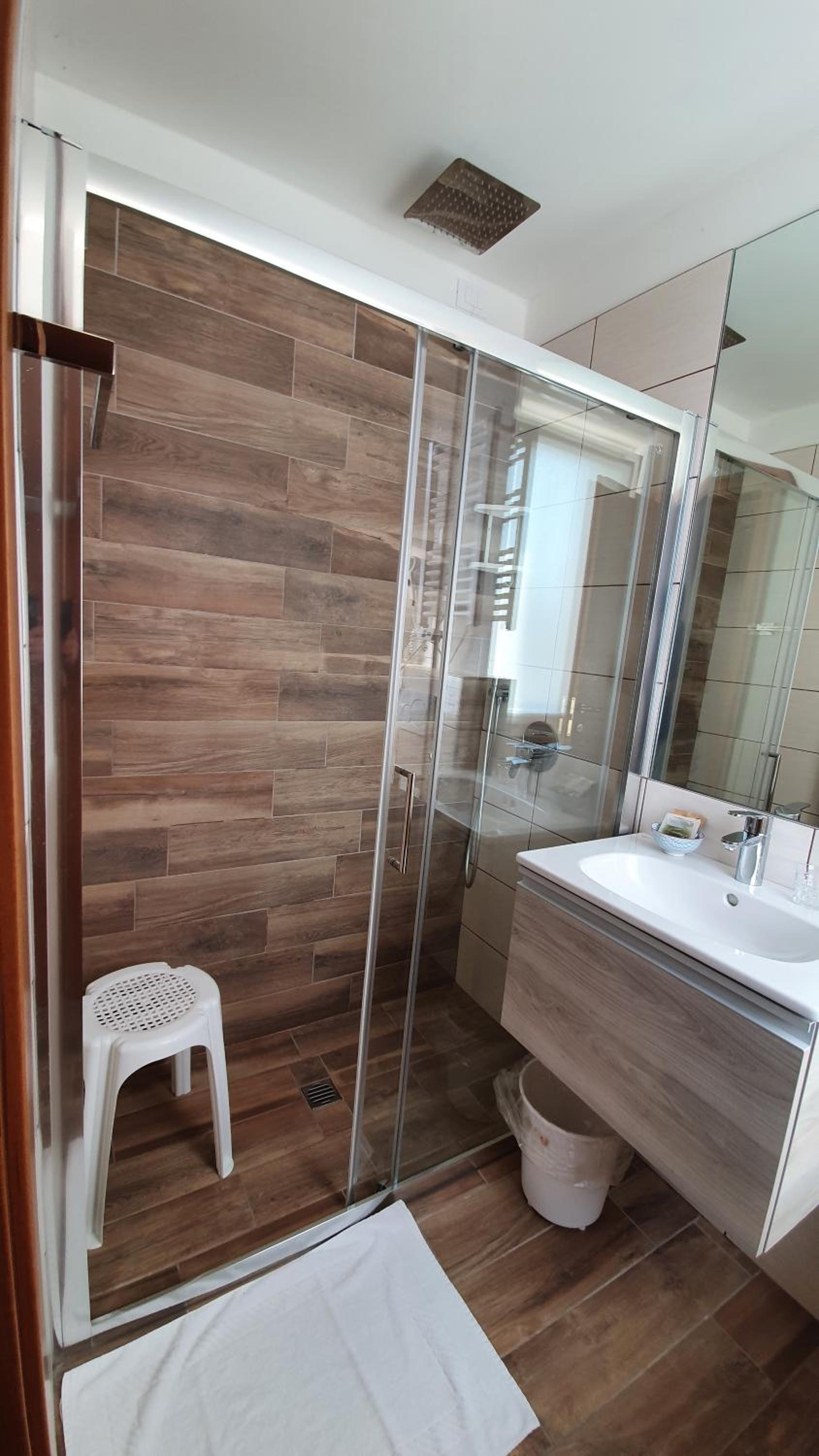Double Room with Lake View photo 2