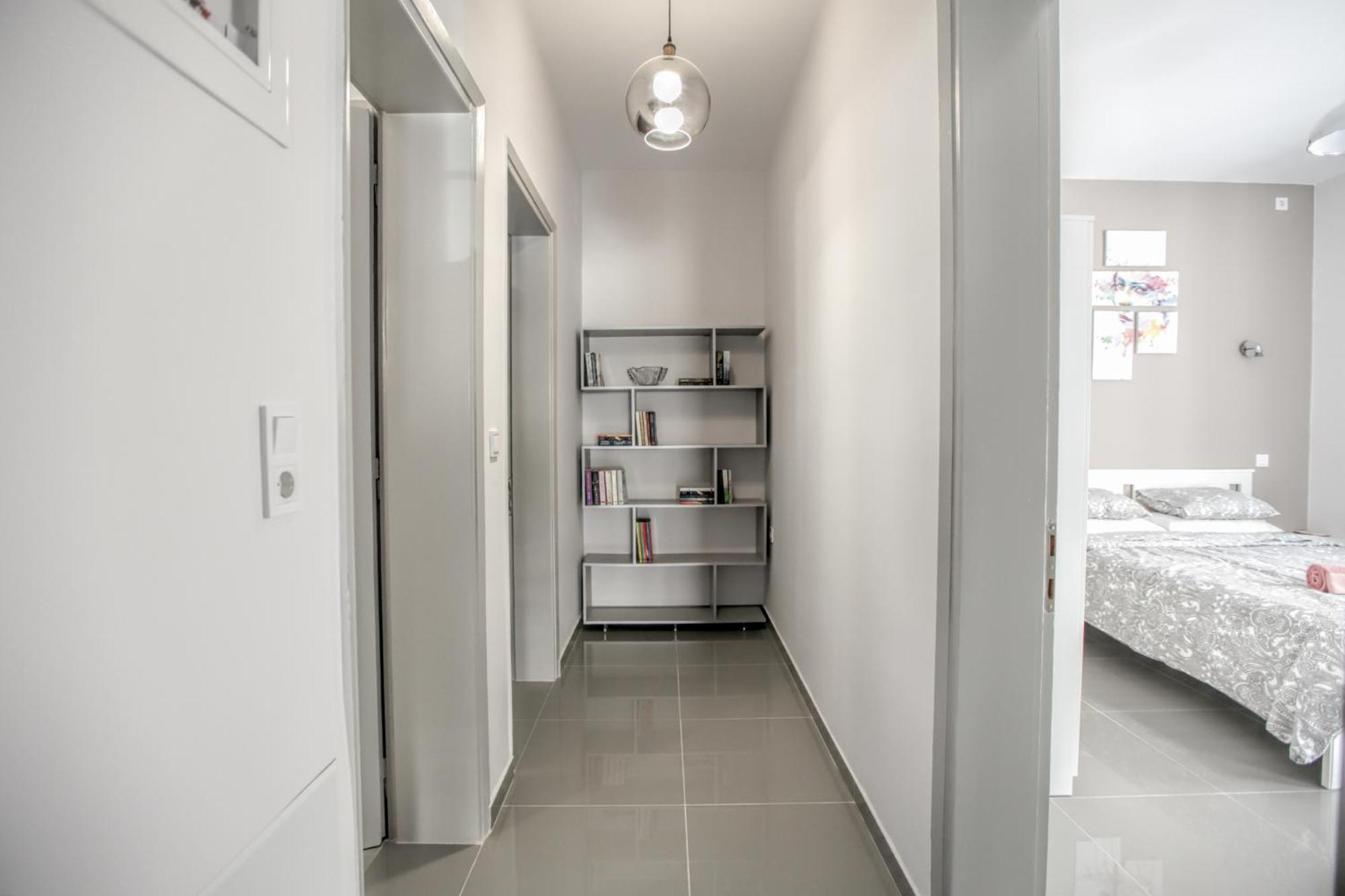 Two-Bedroom Apartment - Photo 6