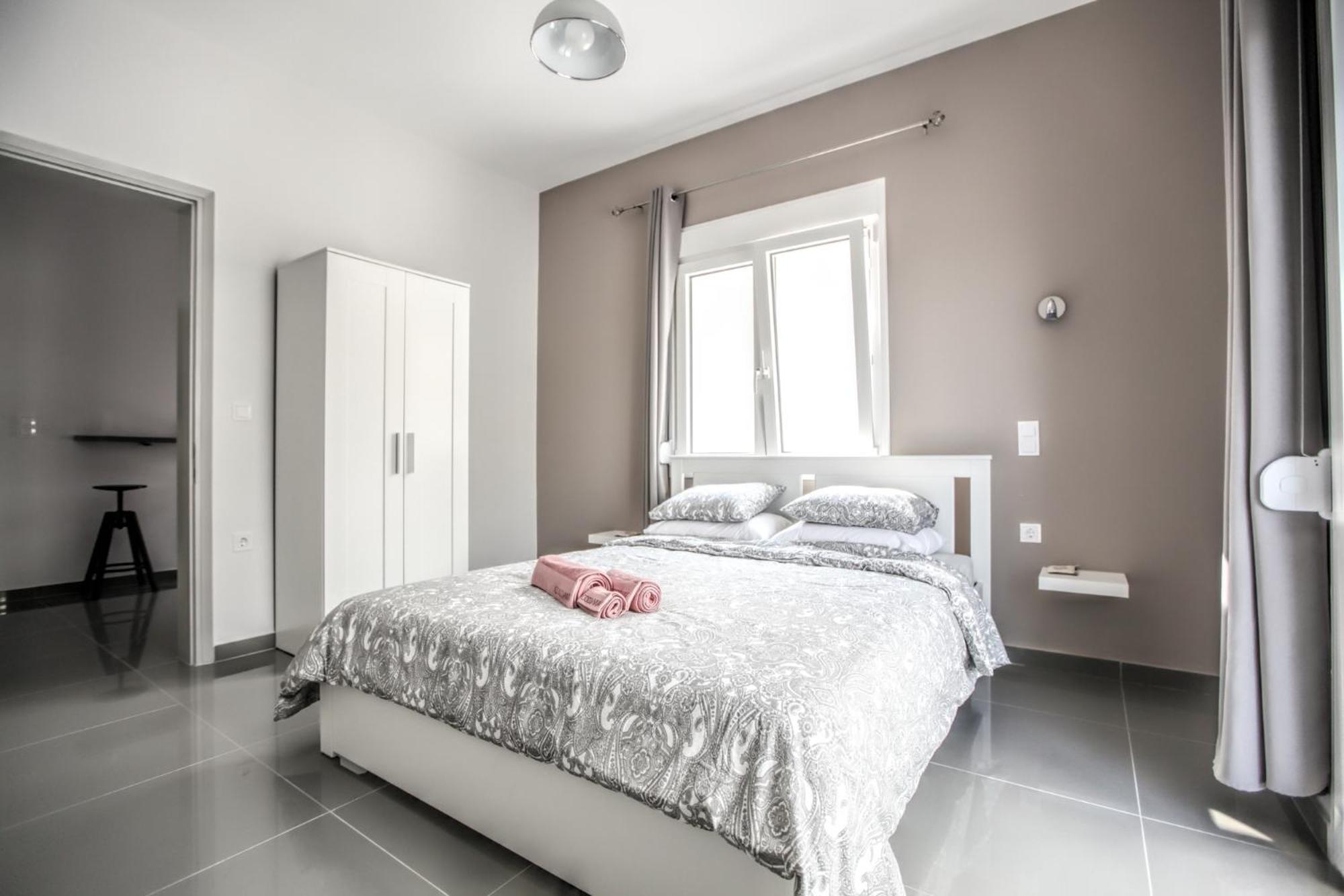 Two-Bedroom Apartment - Photo 12