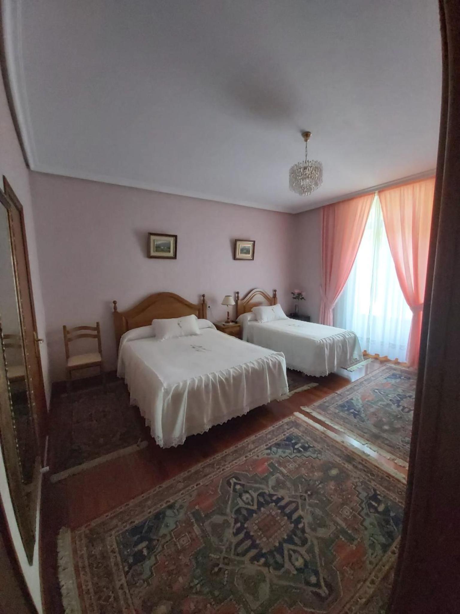 Habitación Triple con Baño Privado