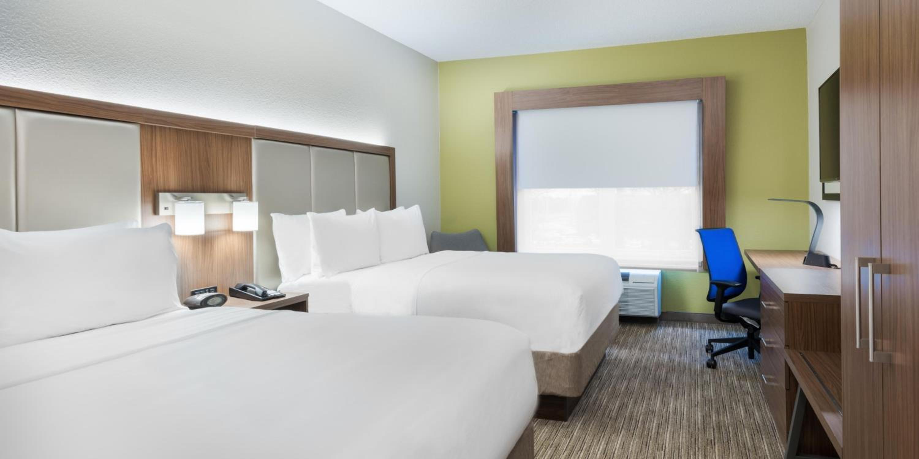 Standard Queen Room with Two Queen Beds - Photo 1