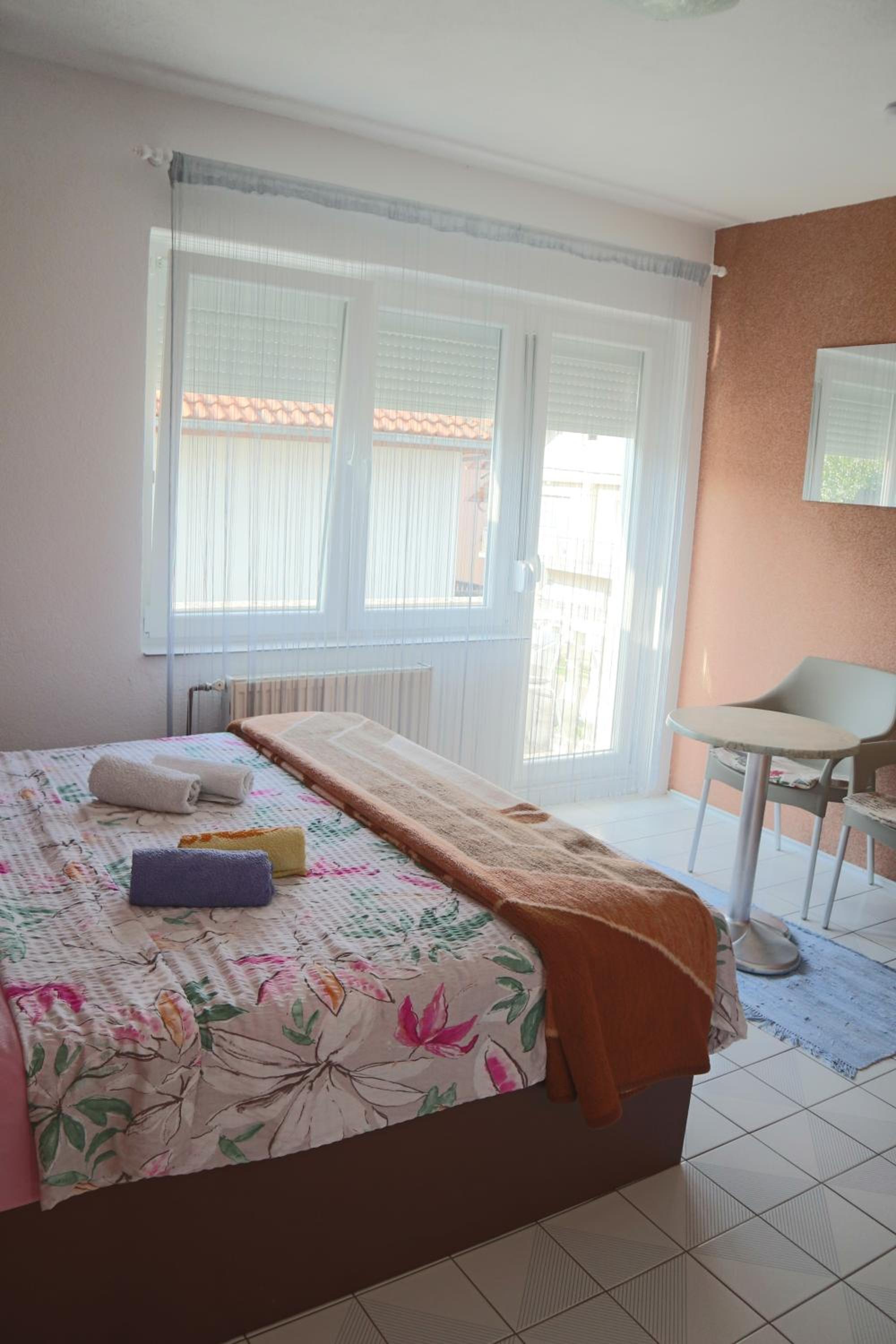 Double Room with Private Bathroom photo 1