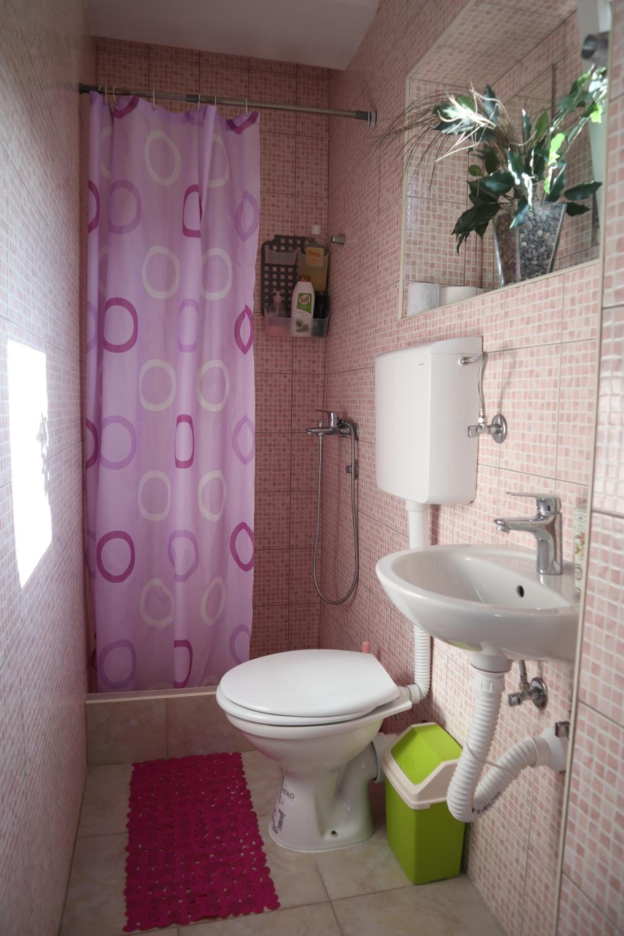 Double Room with Private Bathroom photo 3
