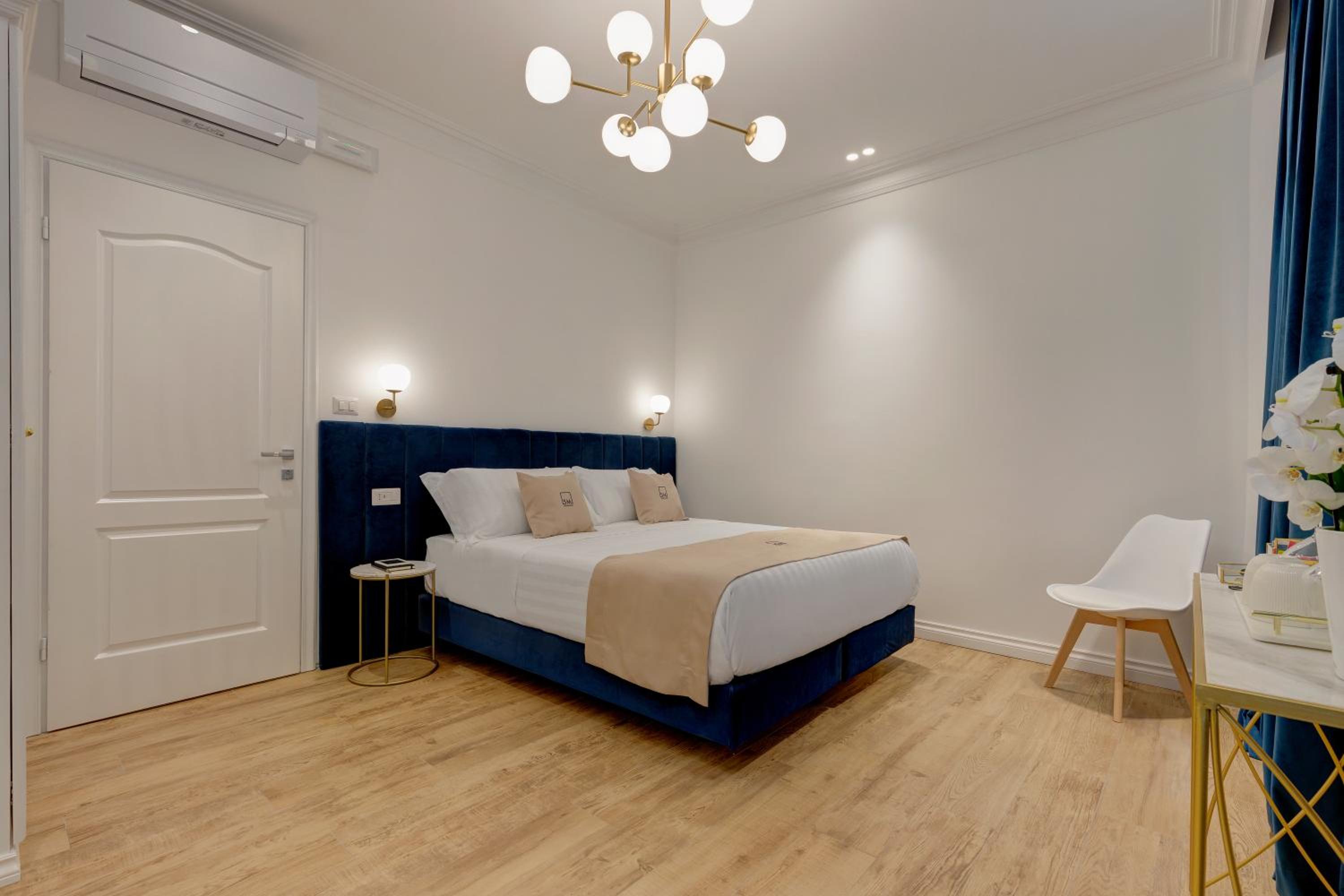 Deluxe Double or Twin Room photo 3