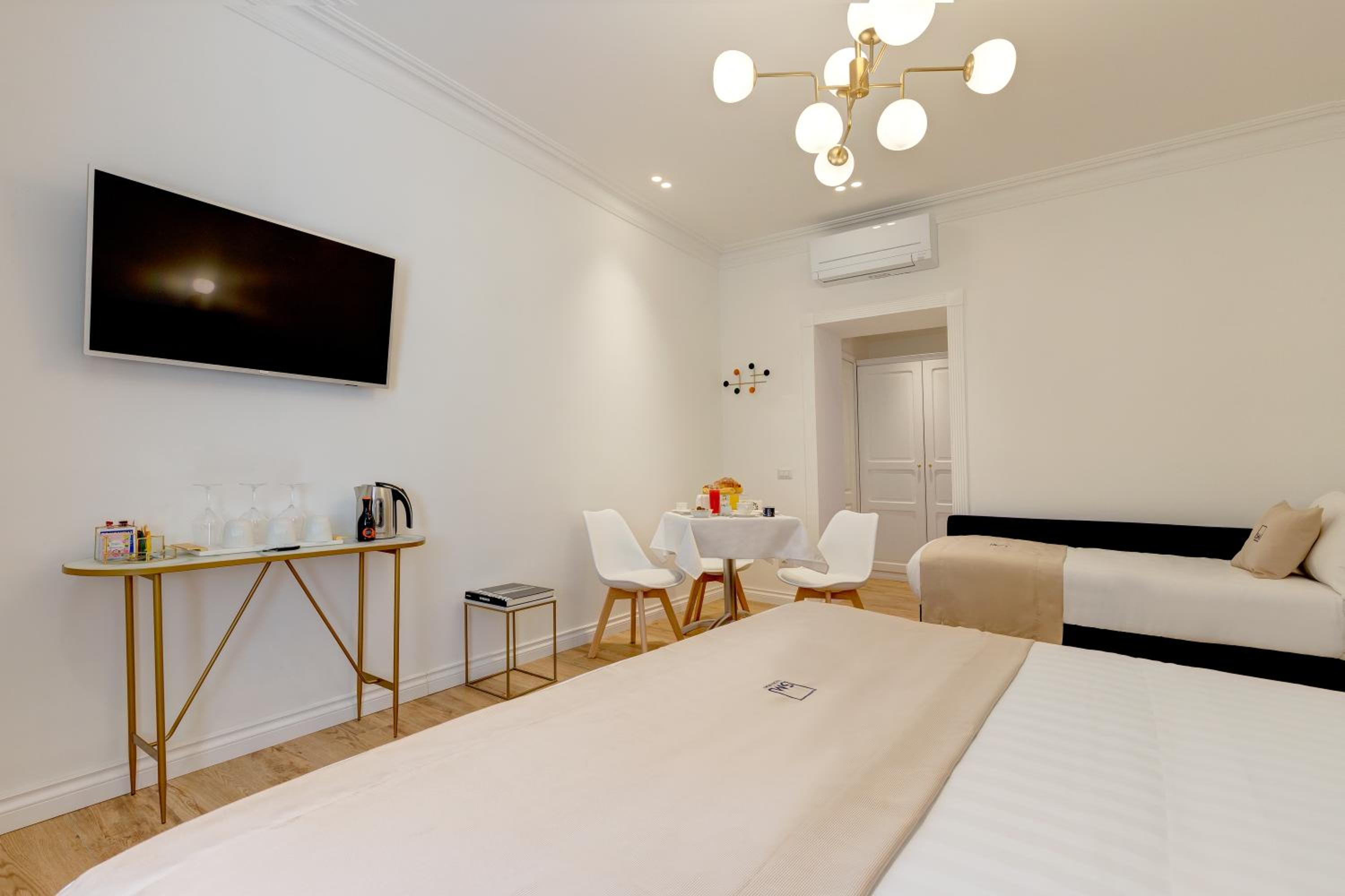 Superior Triple Room photo 2