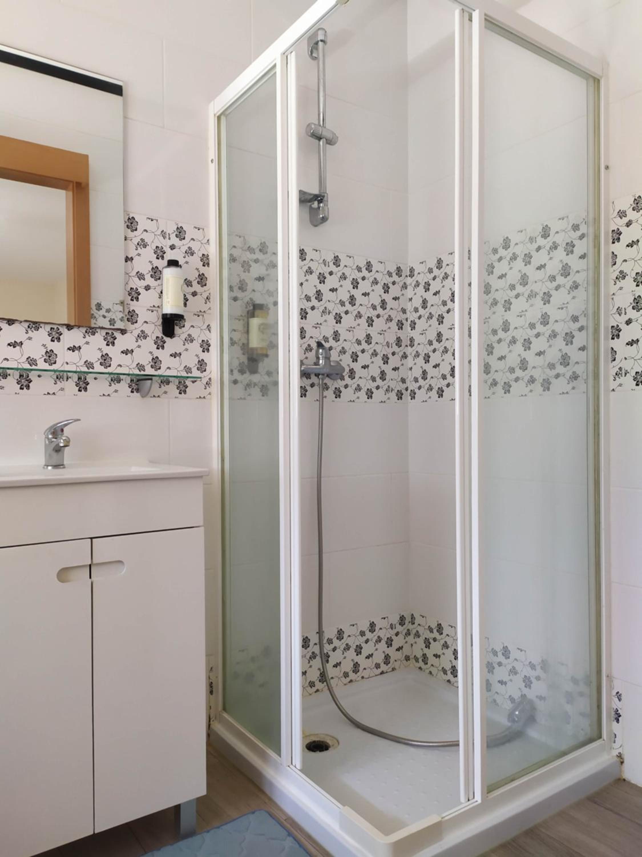 Apartment - Photo 20