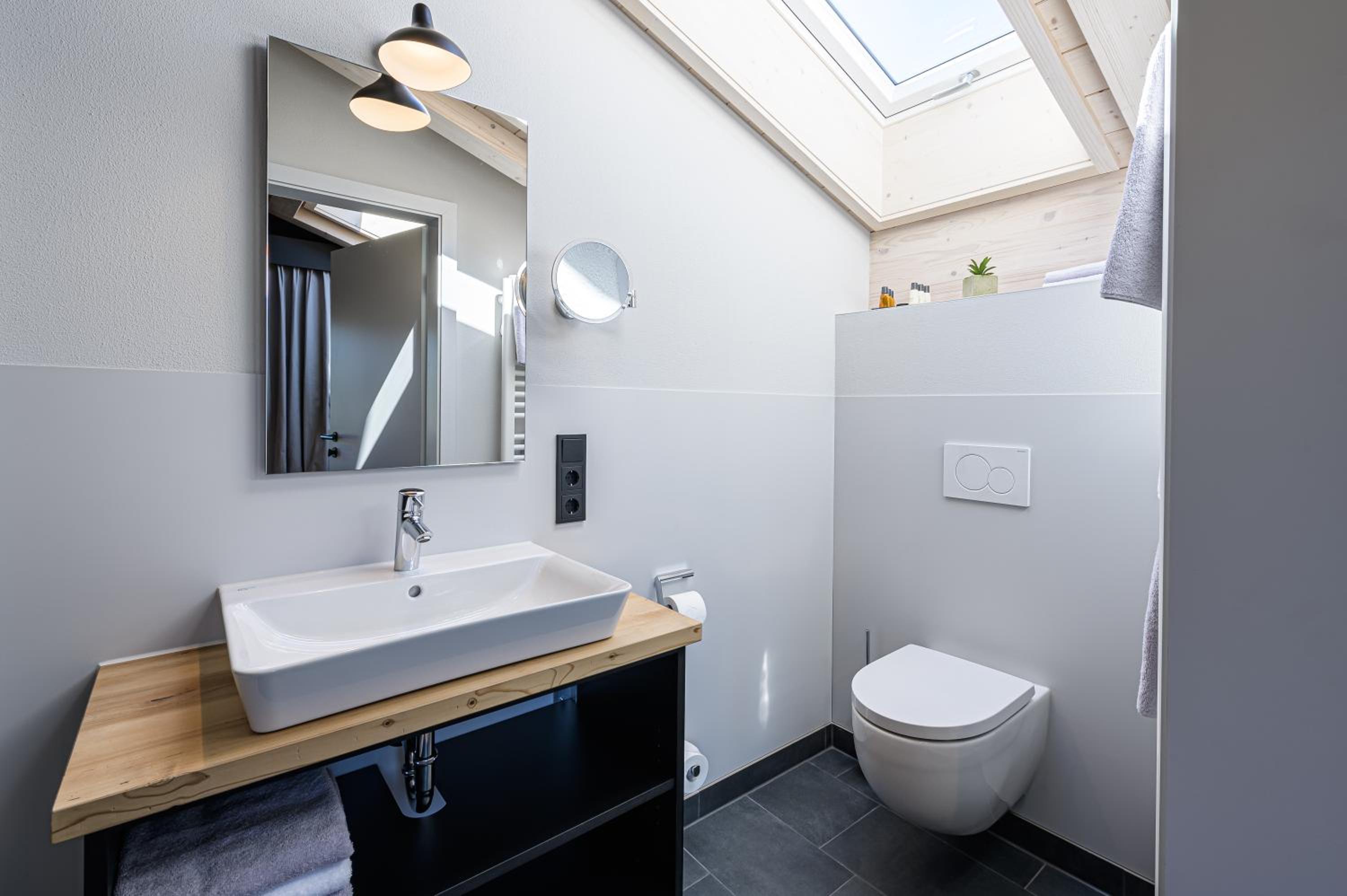 Studio Apartment photo 2