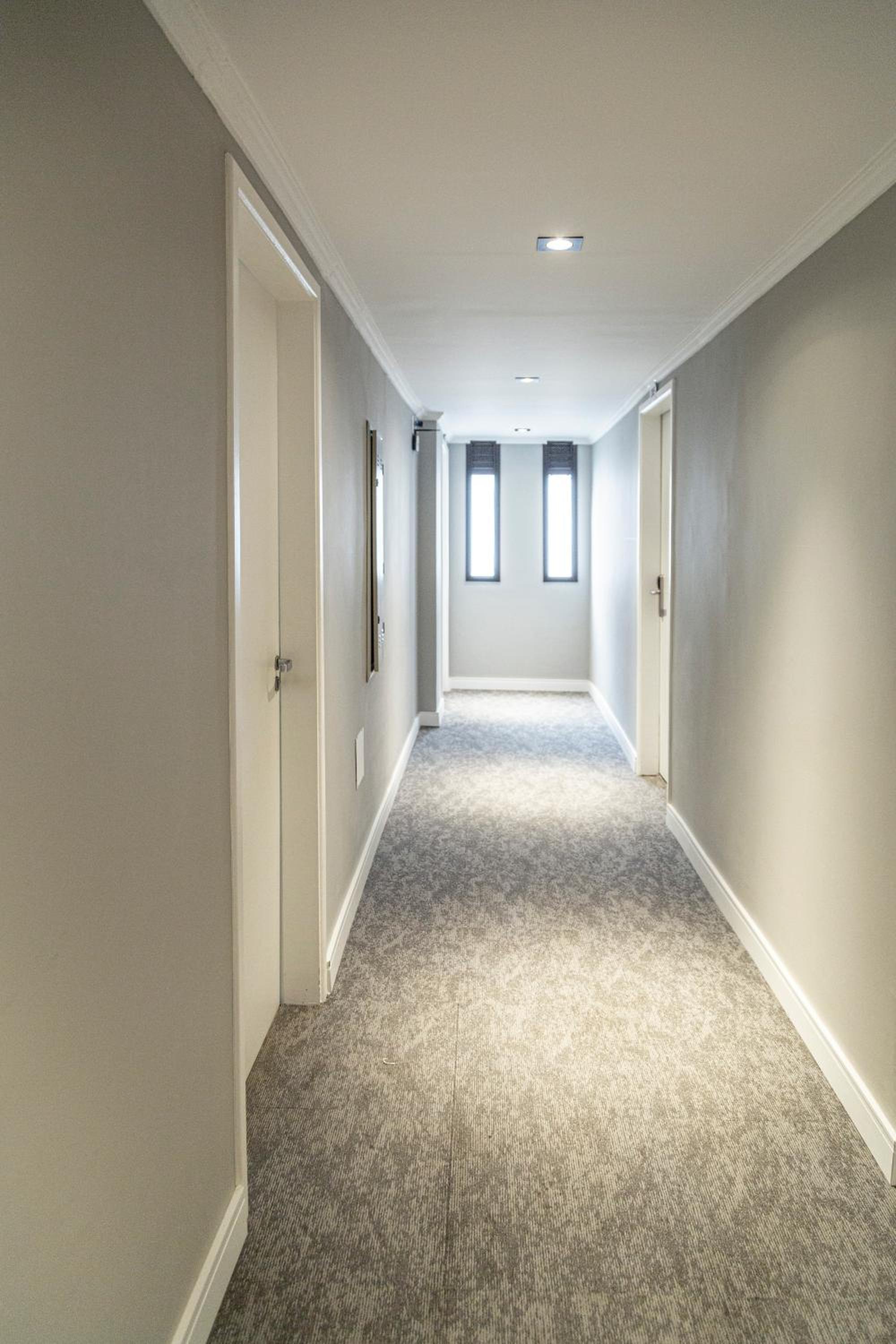 Standard Twin Room - Photo 1