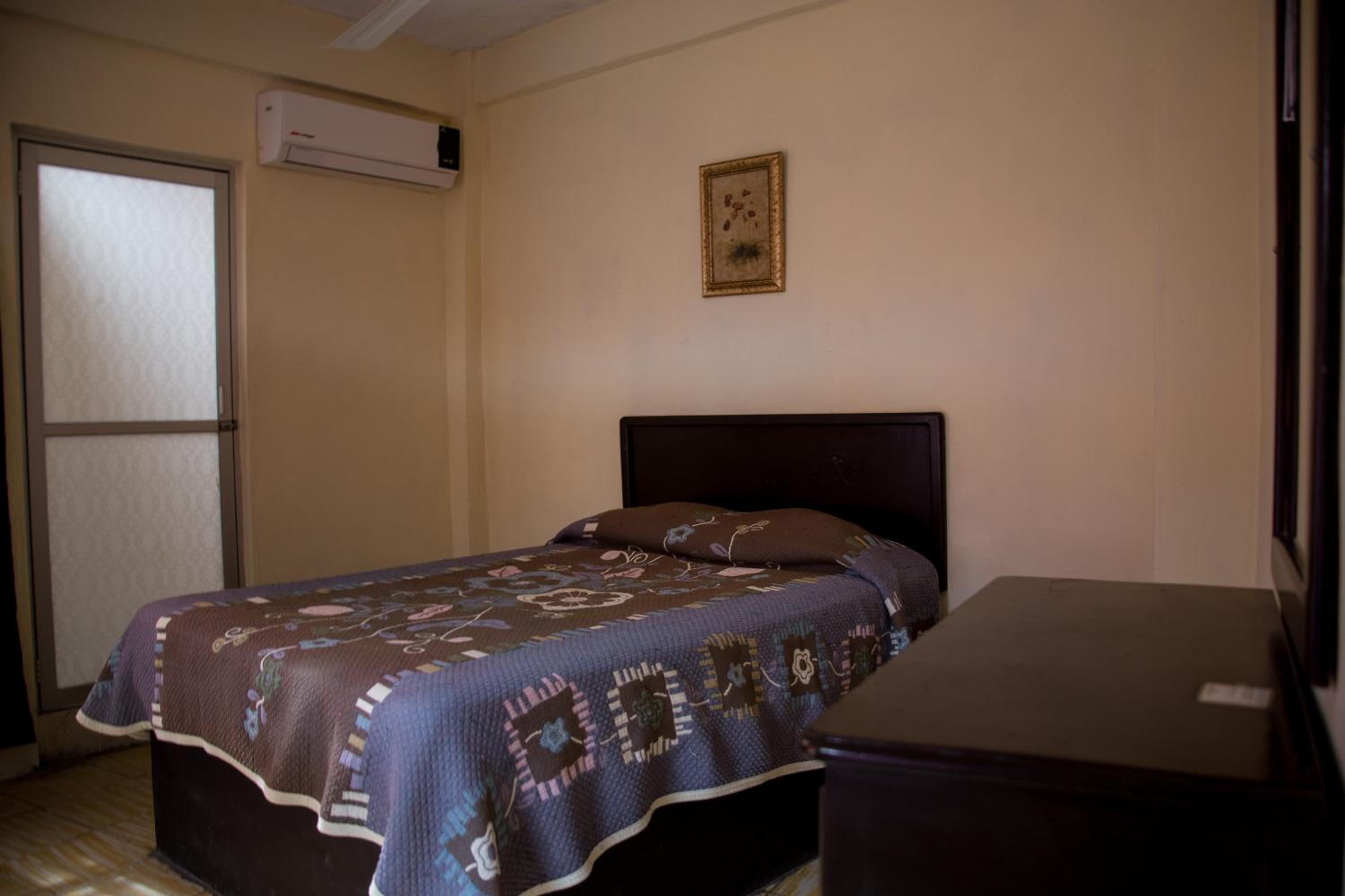 Double Room with Private Bathroom photo 1