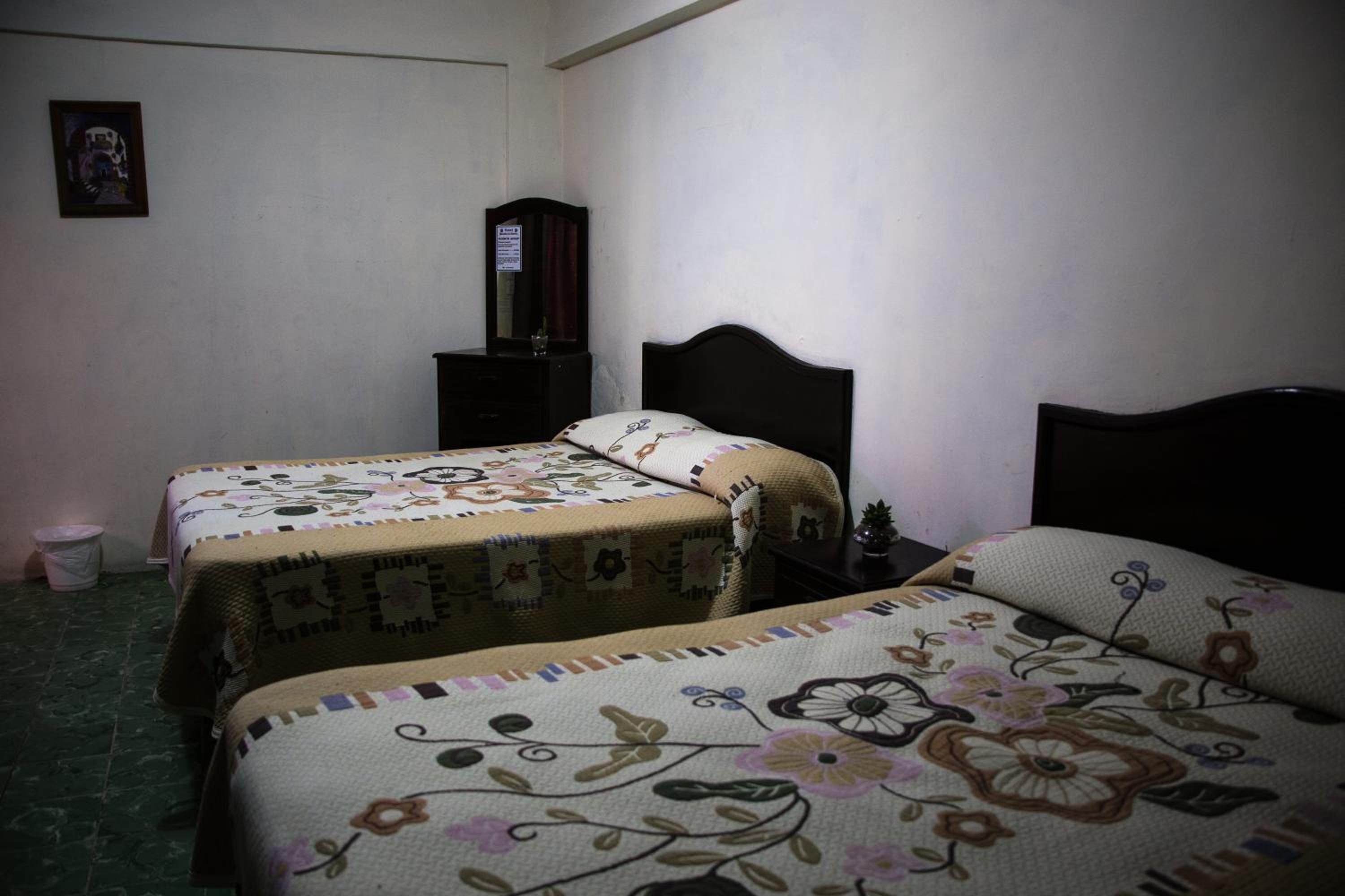 Twin Room with Private Bathroom photo 1
