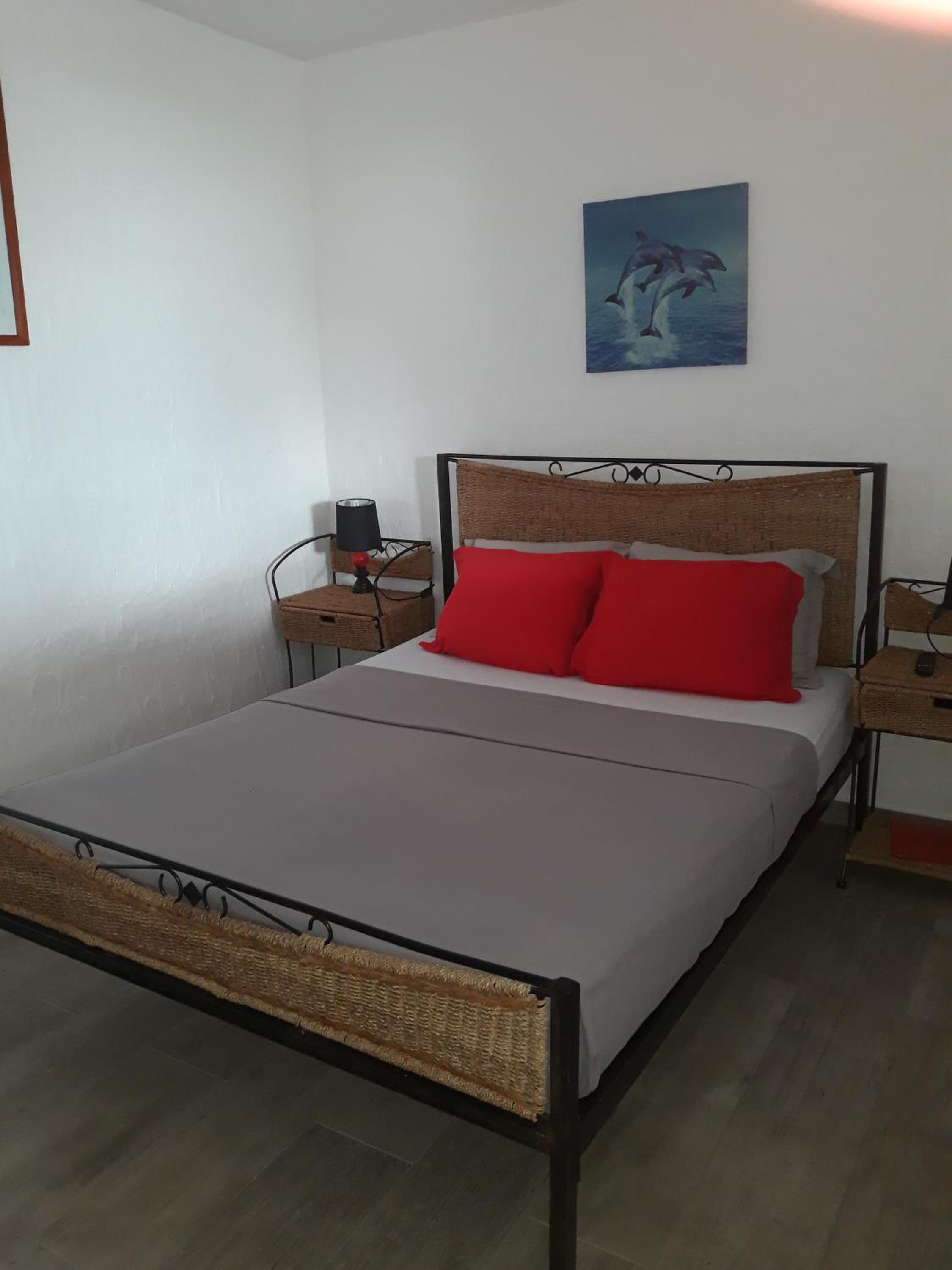 One-Bedroom House photo 1