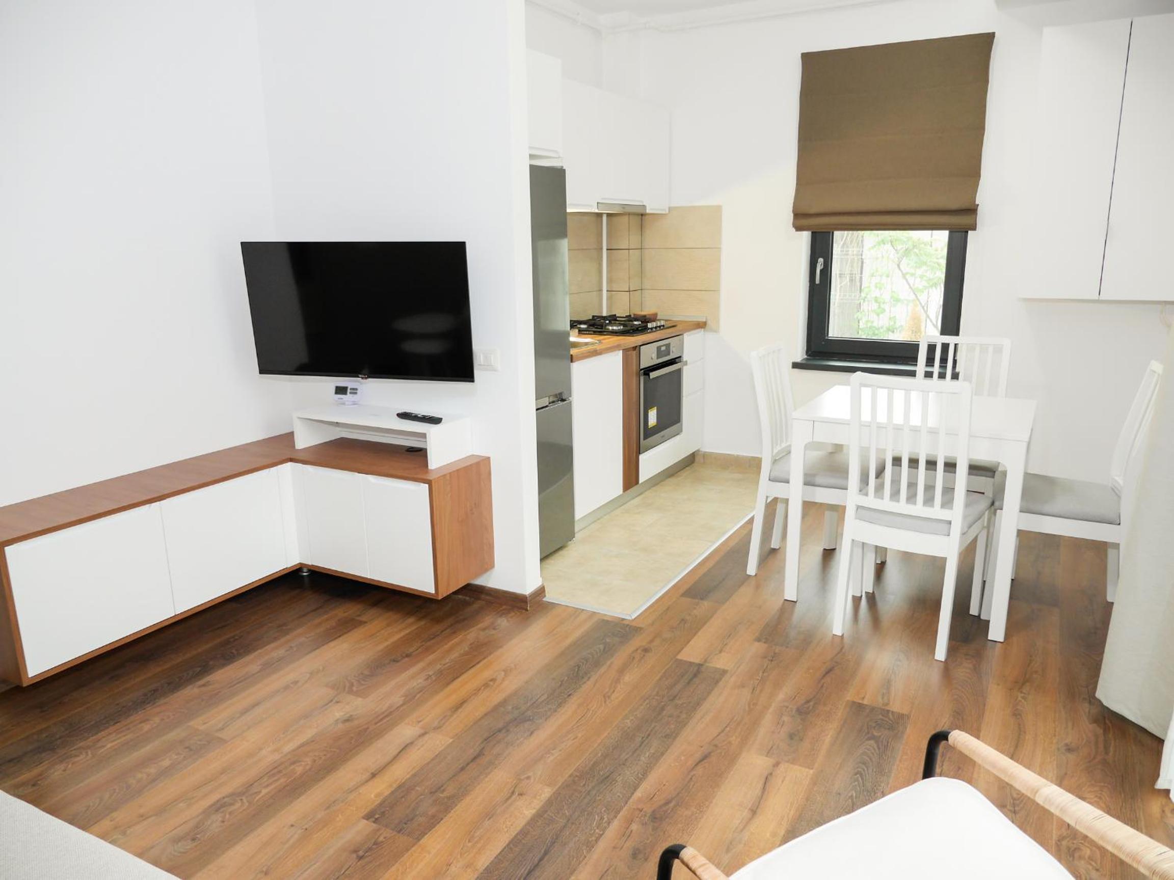 One-Bedroom Apartment - Photo 12