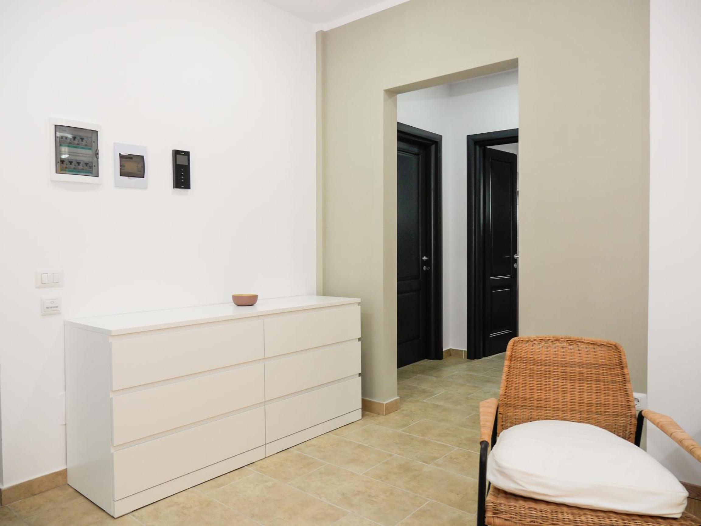 Apartment - Photo 2