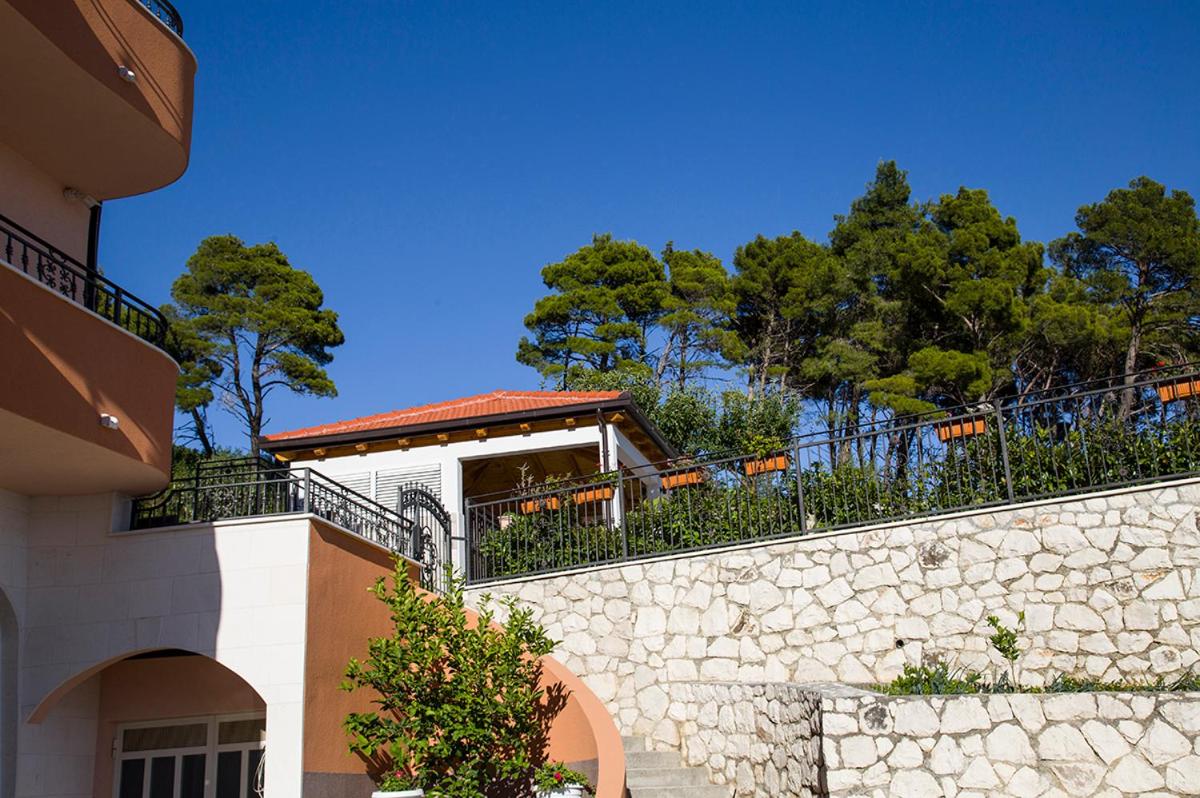 Villa with Private Pool photo 1