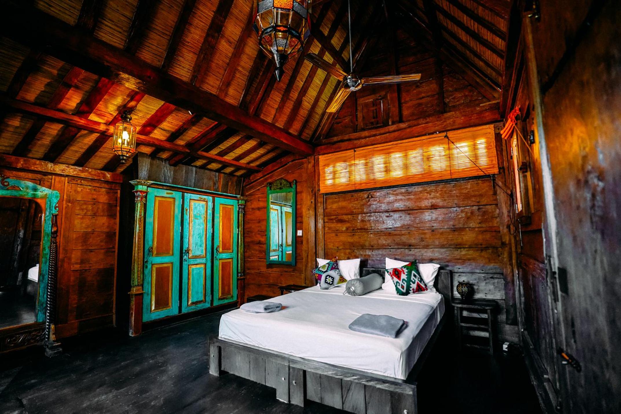 Deluxe Family Suite photo 2