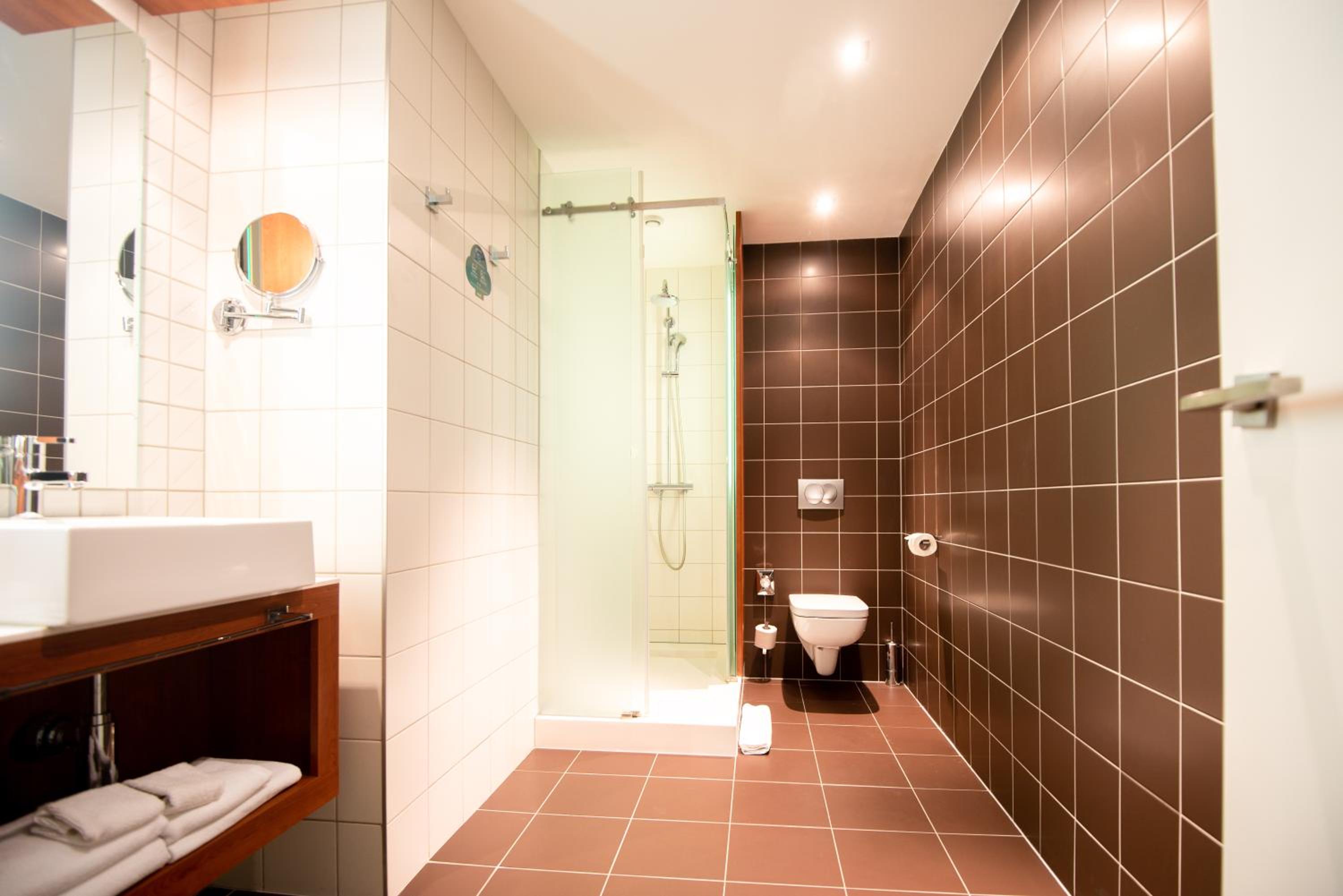 Privilege Suite with Double Bed and Sofa - Photo 2