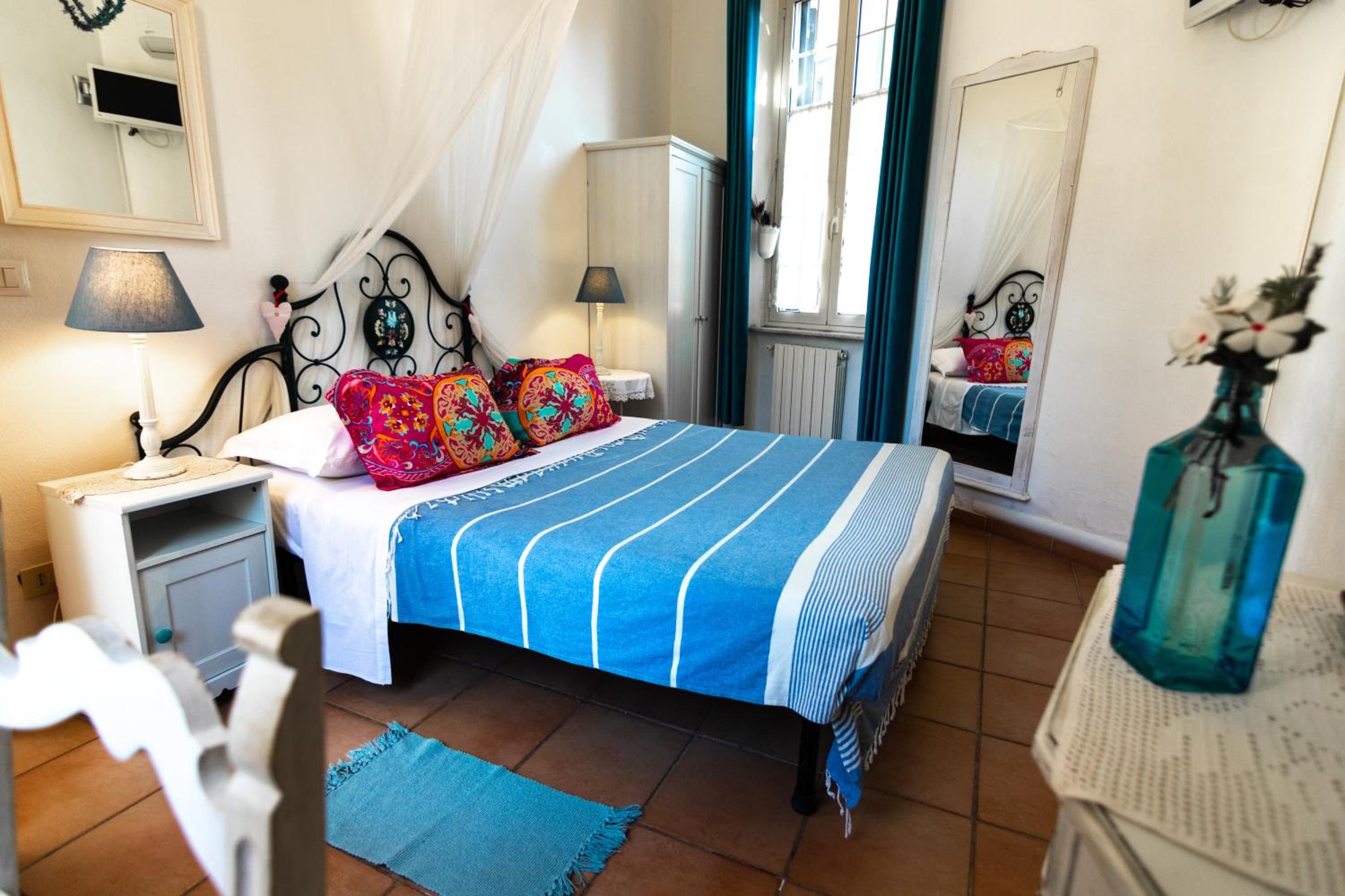 Double Room With Private Bathroom photo 1