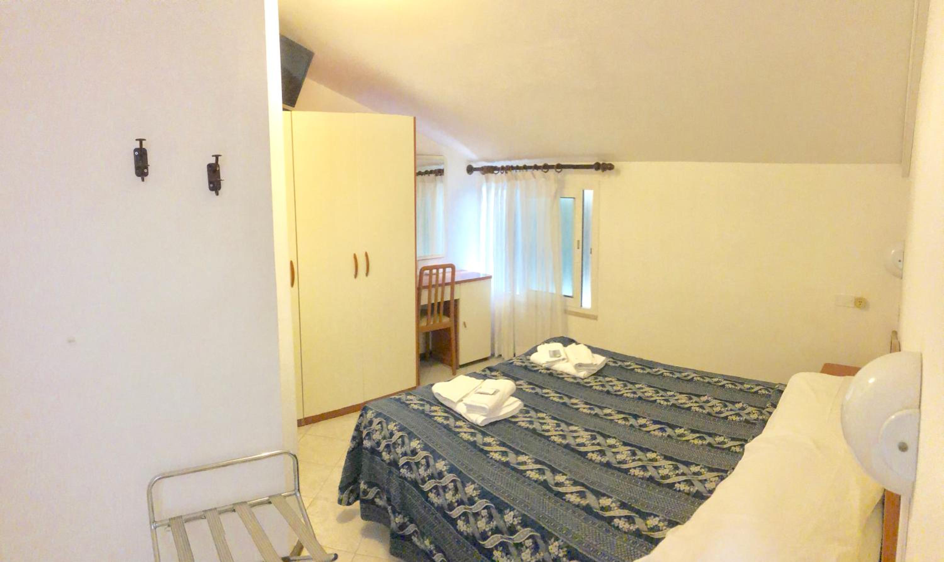 Economy Double or Twin Room