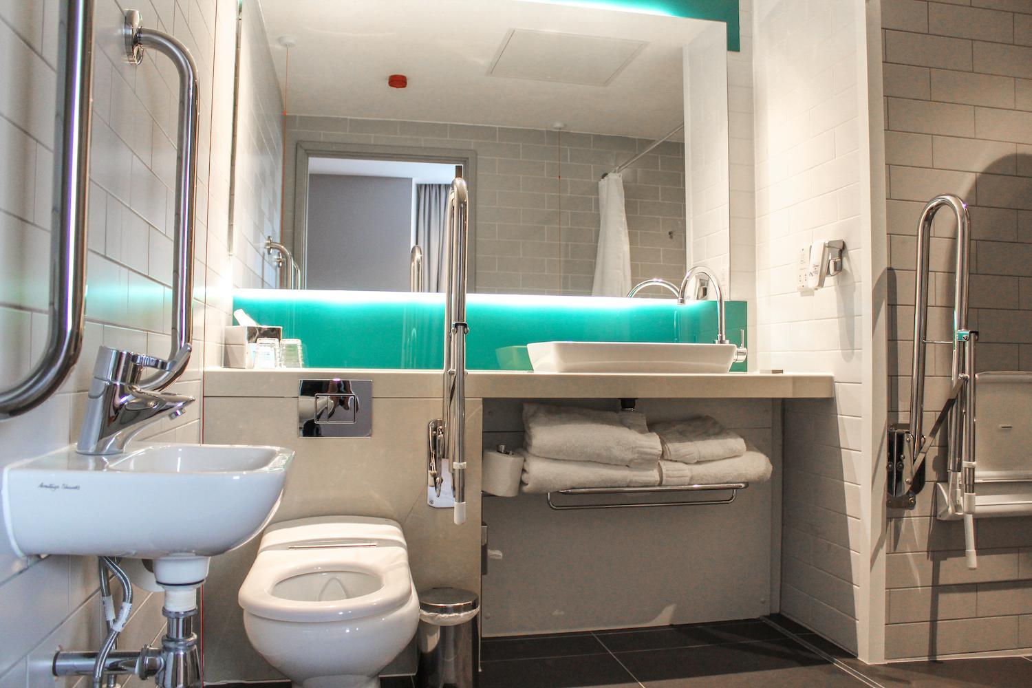 Standard Double Room with Free Hot Breakfast - Accessible