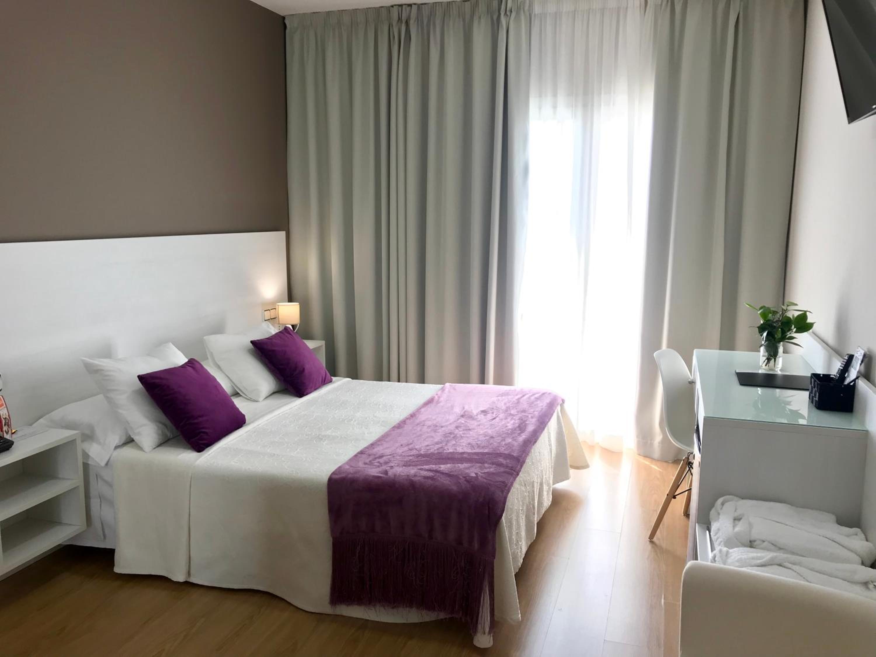 Superior Double Room - Photo 1