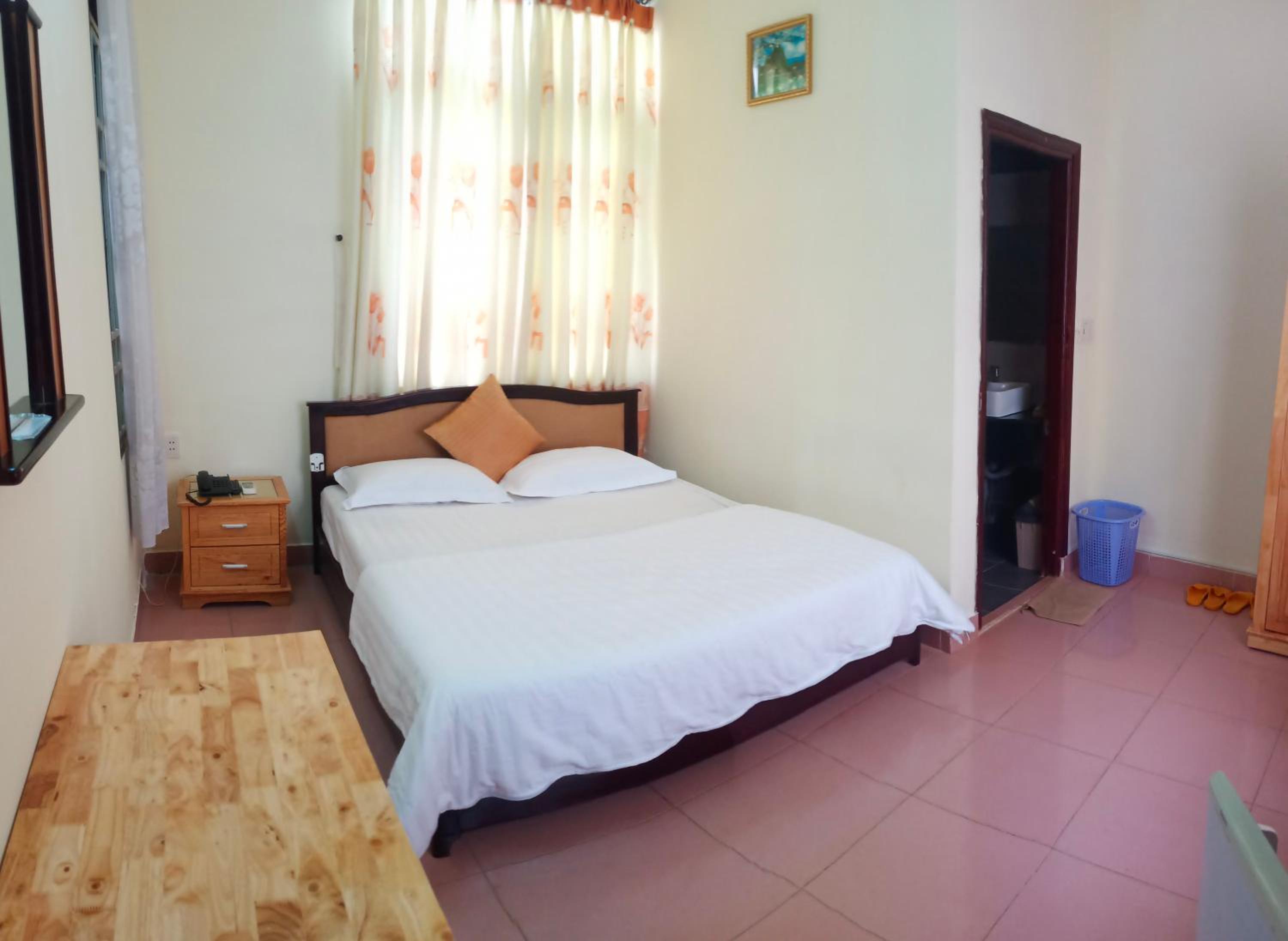 Double Room - Photo 3