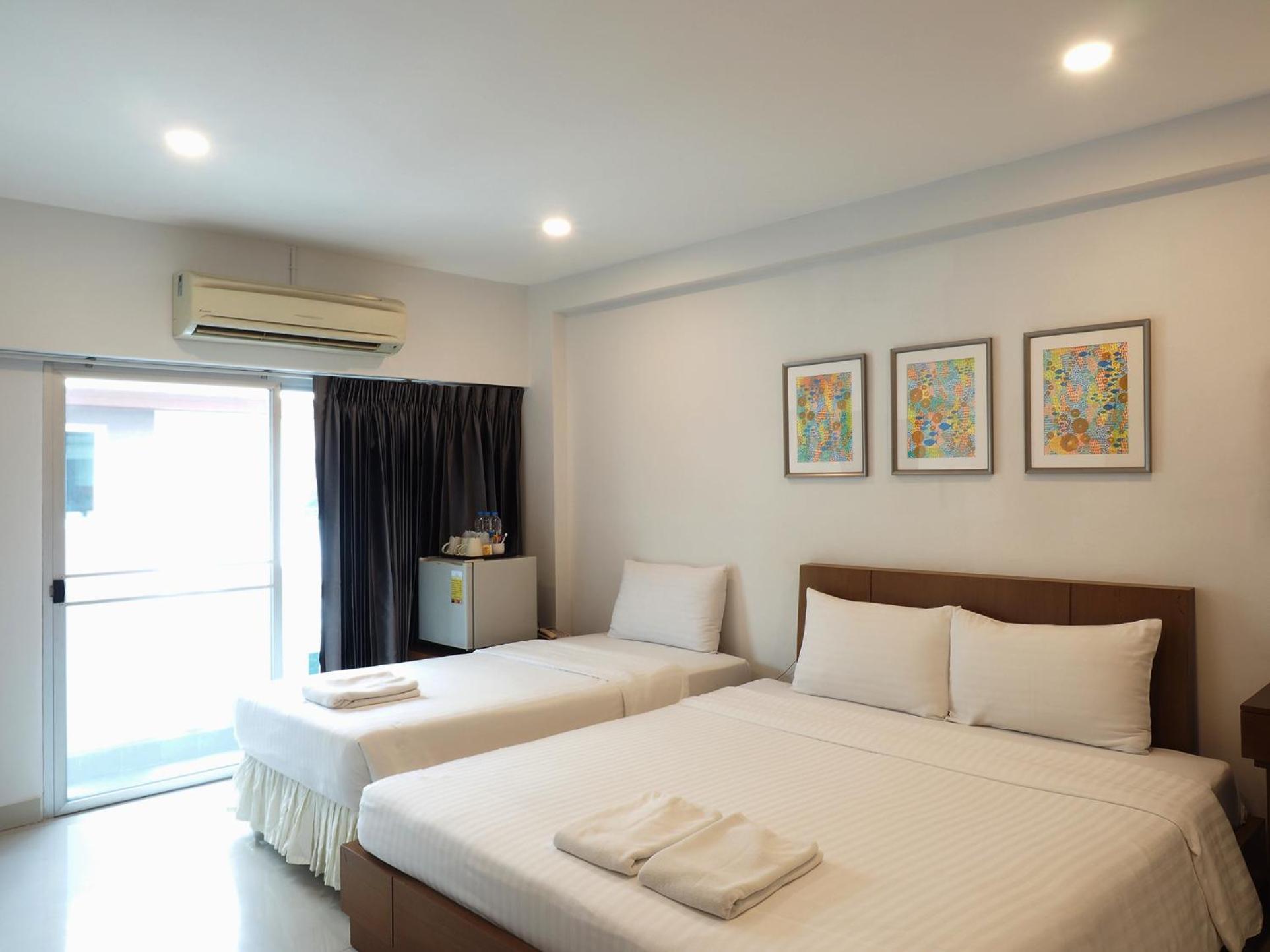 Superior Triple Room - Photo 8